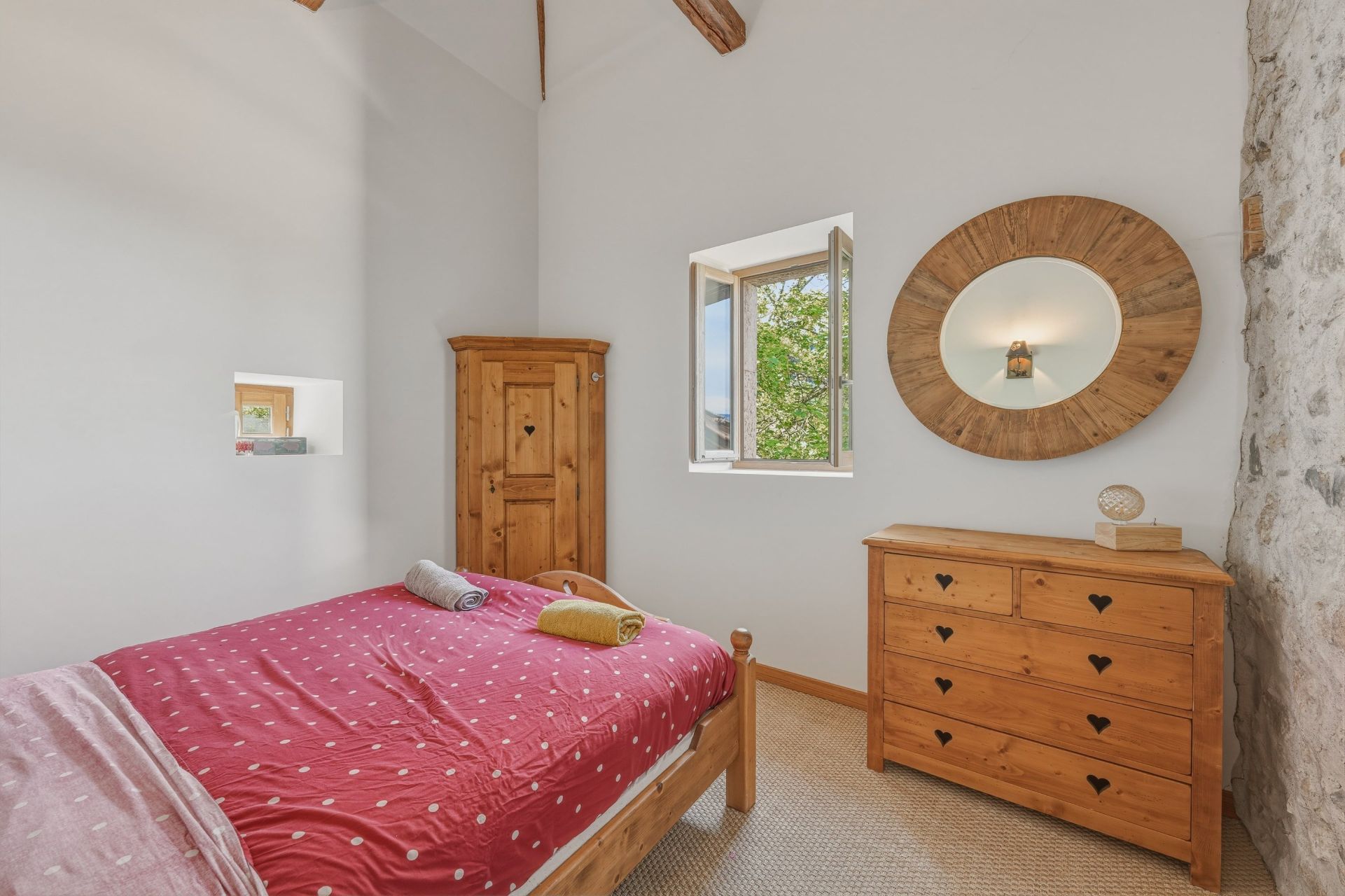 luxury apartment 3 Rooms for sale on HABERE LULLIN (74420)