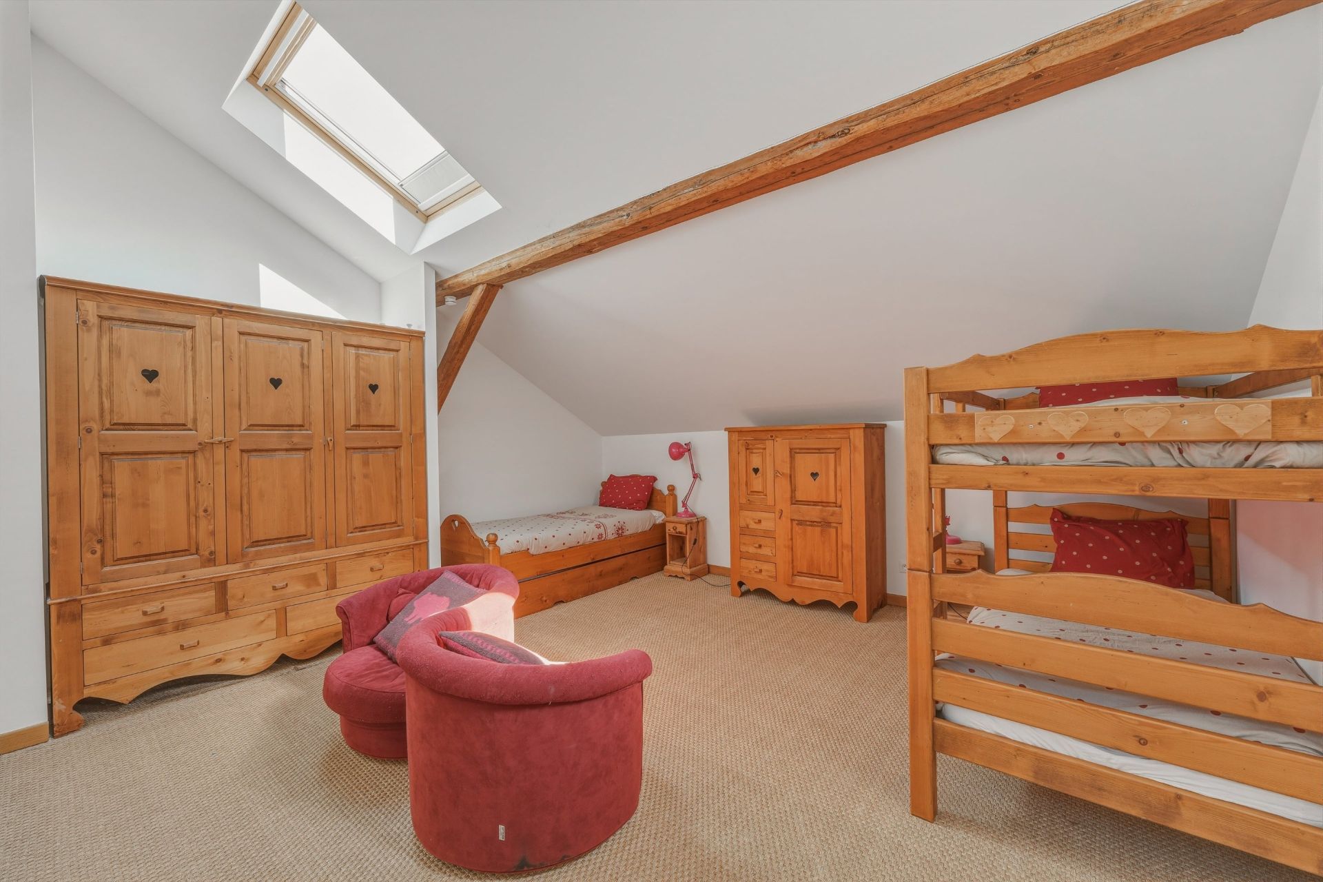 luxury apartment 3 Rooms for sale on HABERE LULLIN (74420)