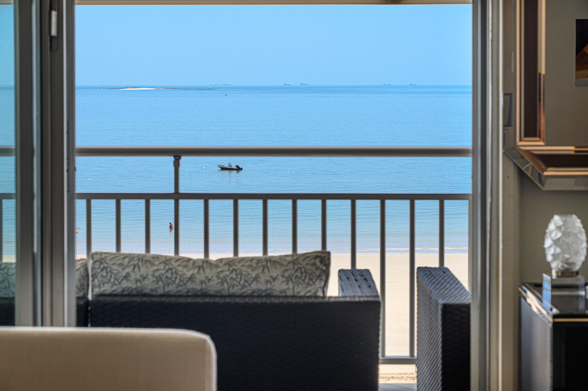 luxury apartment 5 Rooms for sale on LA BAULE (44500)