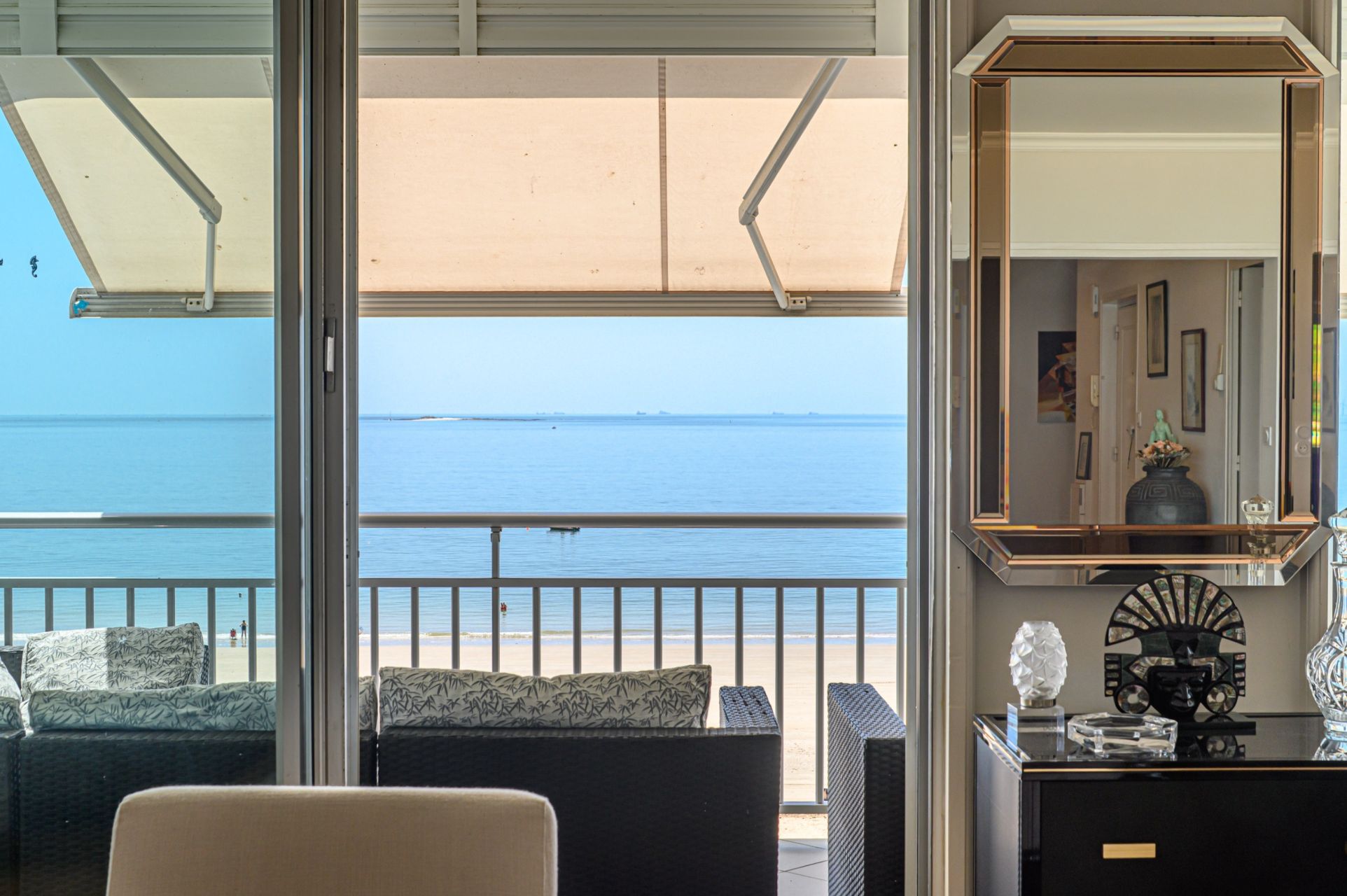 luxury apartment 5 Rooms for sale on LA BAULE (44500)