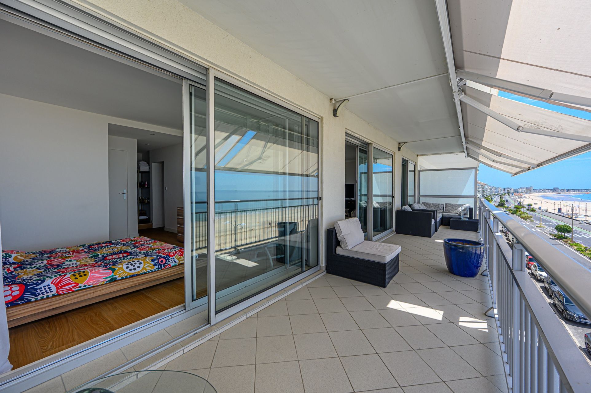 luxury apartment 5 Rooms for sale on LA BAULE (44500)