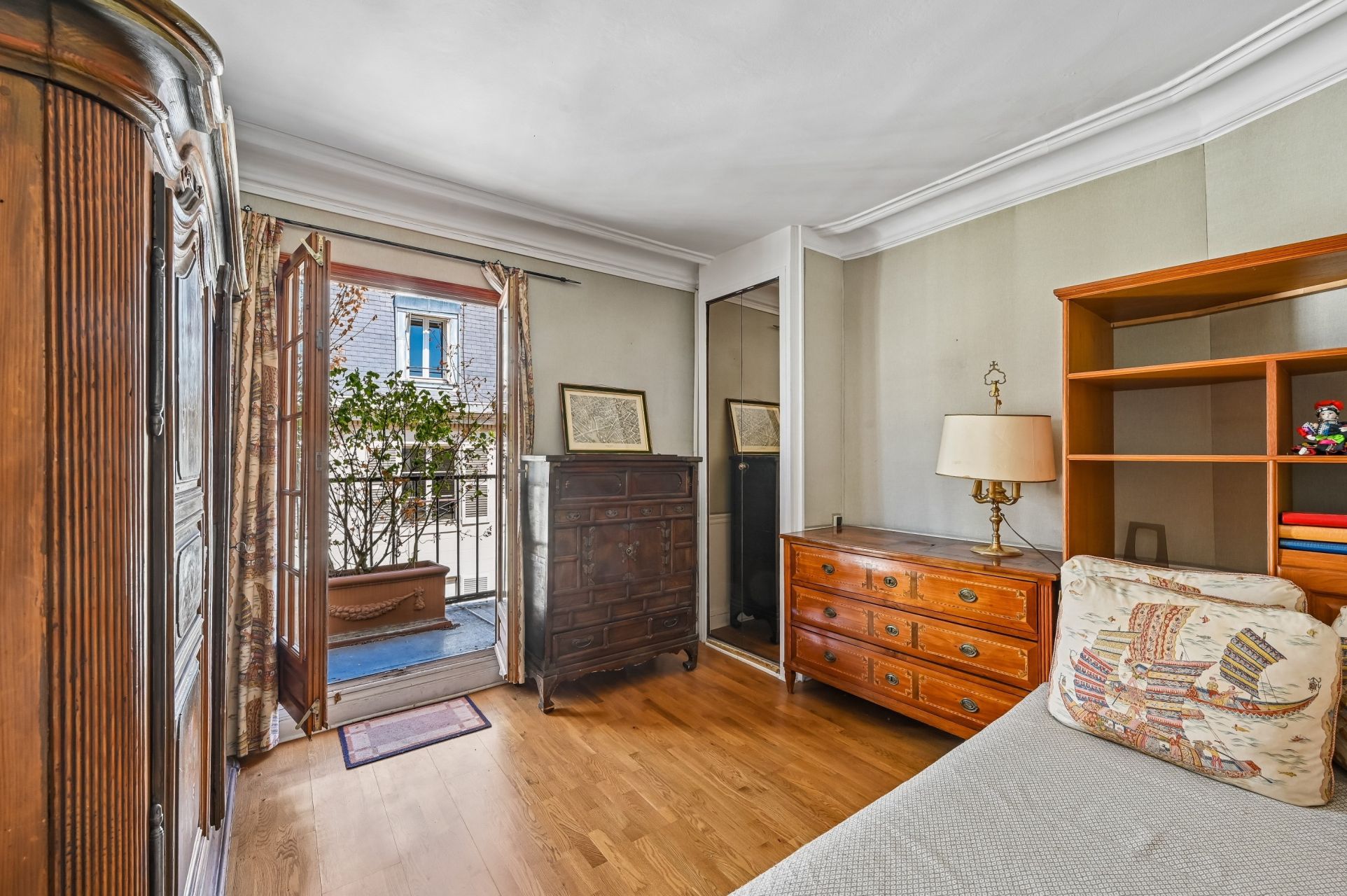 luxury apartment 3 Rooms for sale on PARIS (75006)