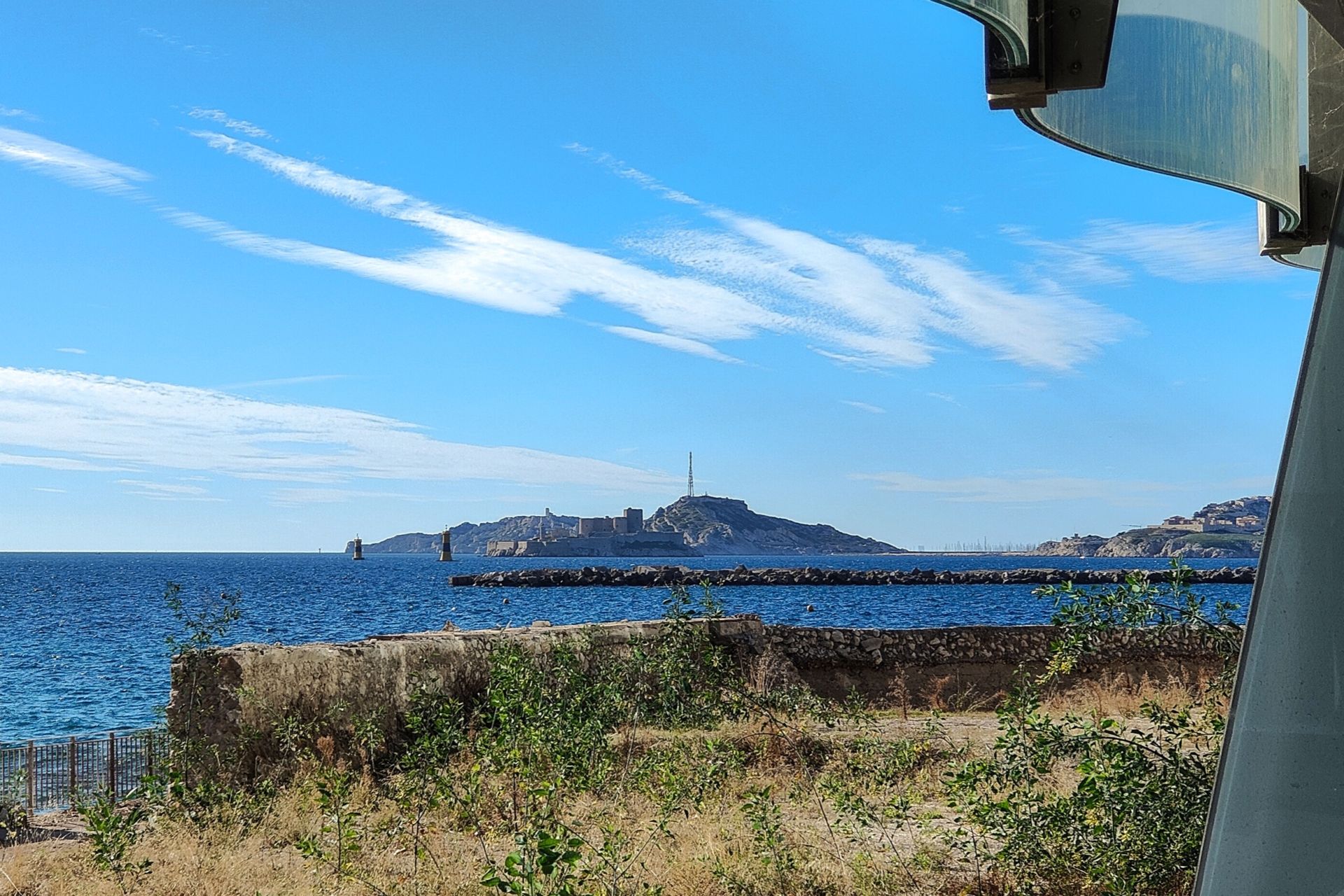 luxury apartment 2 Rooms for rent on MARSEILLE (13007)