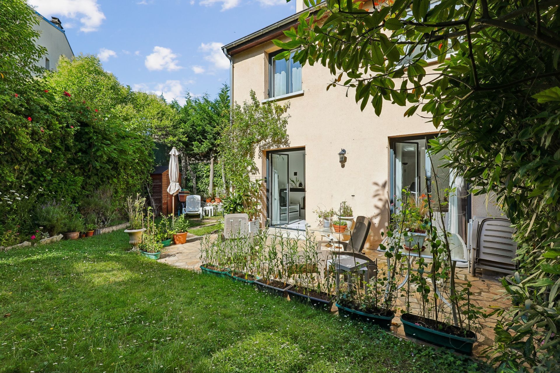 luxury house 6 Rooms for sale on CHATILLON (92320)