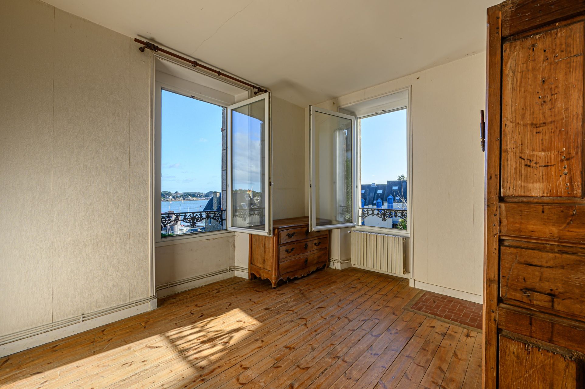 luxury house 11 Rooms for sale on LA TRINITE SUR MER (56470)