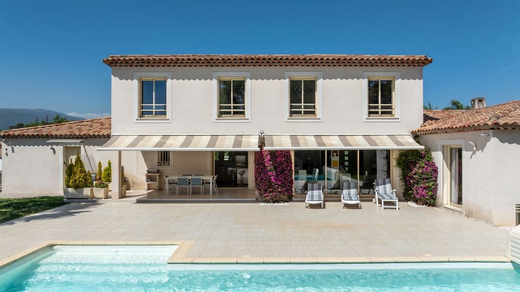 luxury villa 8 Rooms for sale on MOUANS SARTOUX (06370)