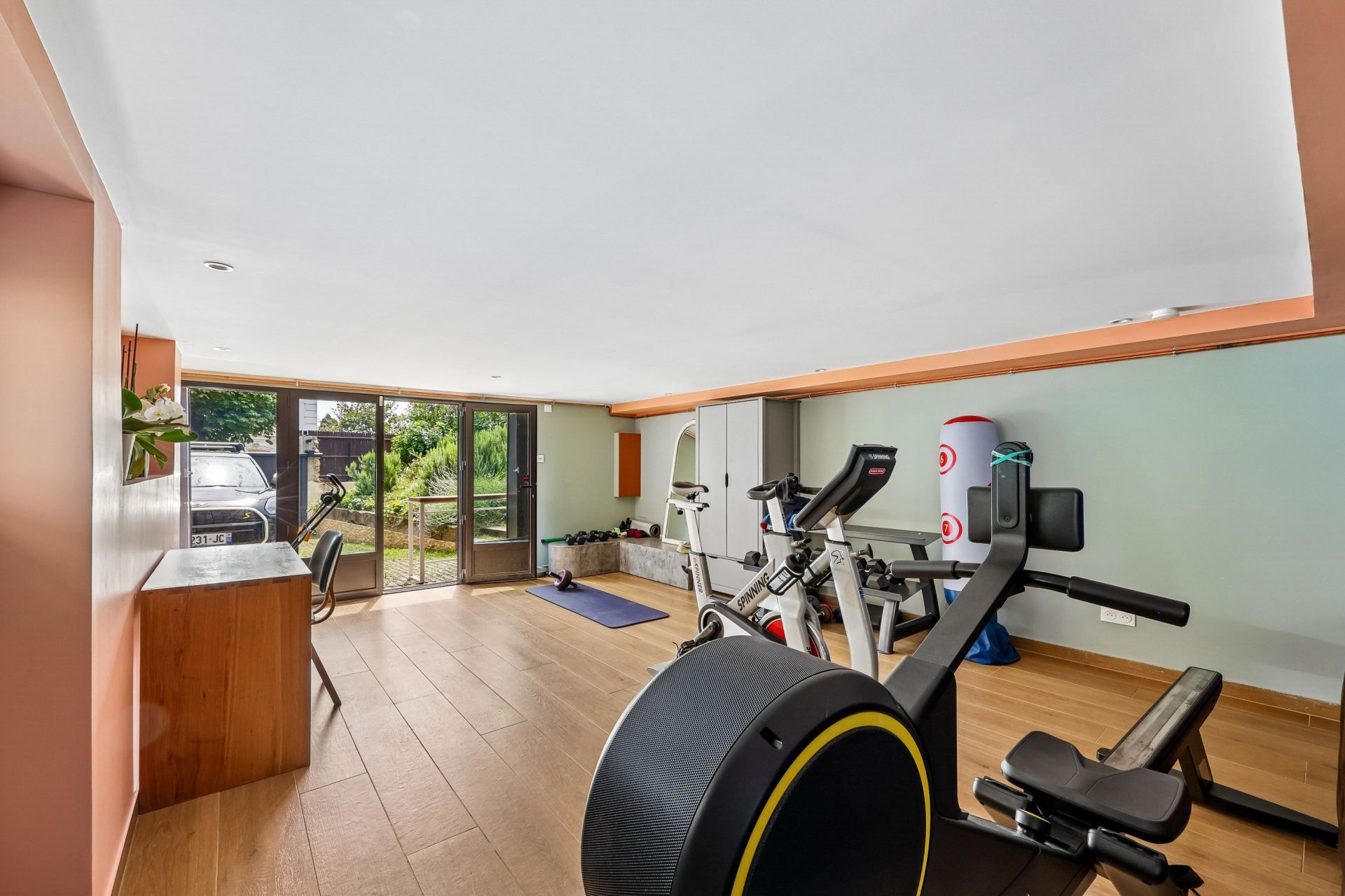 luxury house 8 Rooms for sale on SEVRES (92310)