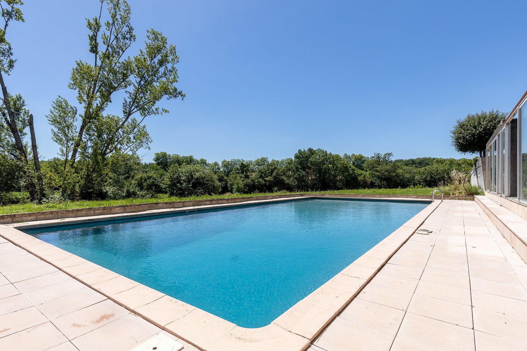 luxury house 16 Rooms for sale on CARAMAN (31460)