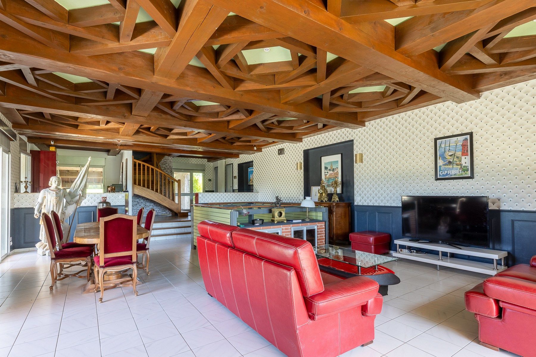 luxury house 16 Rooms for sale on CARAMAN (31460)