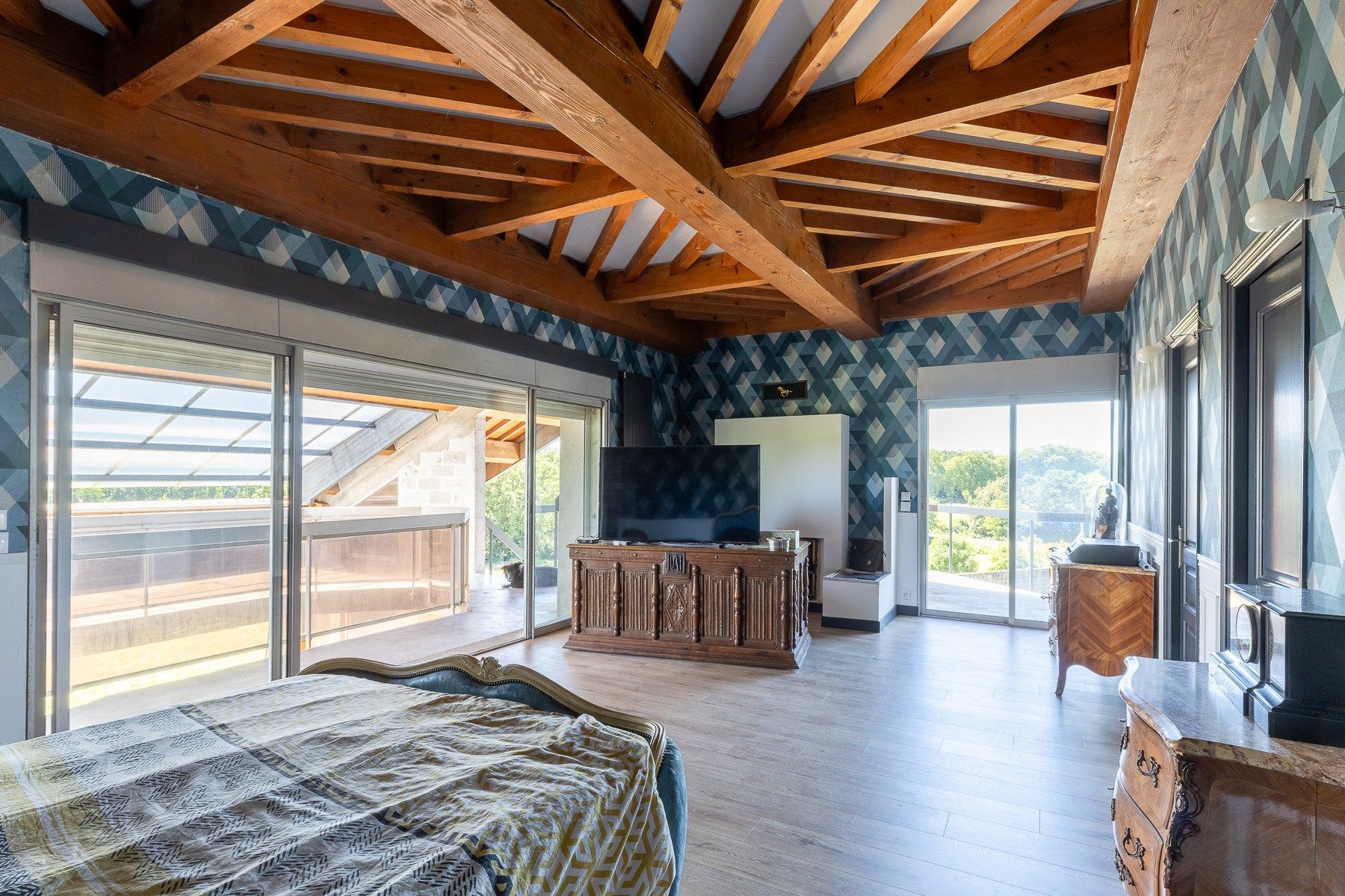 luxury house 16 Rooms for sale on CARAMAN (31460)