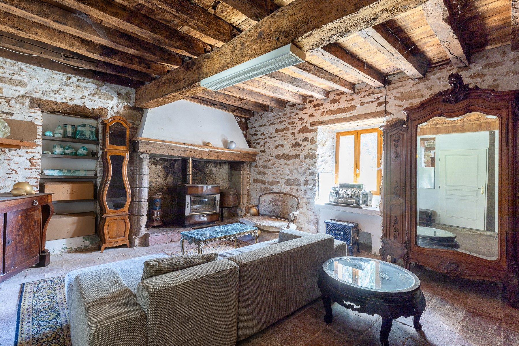 luxury house 16 Rooms for sale on CARAMAN (31460)