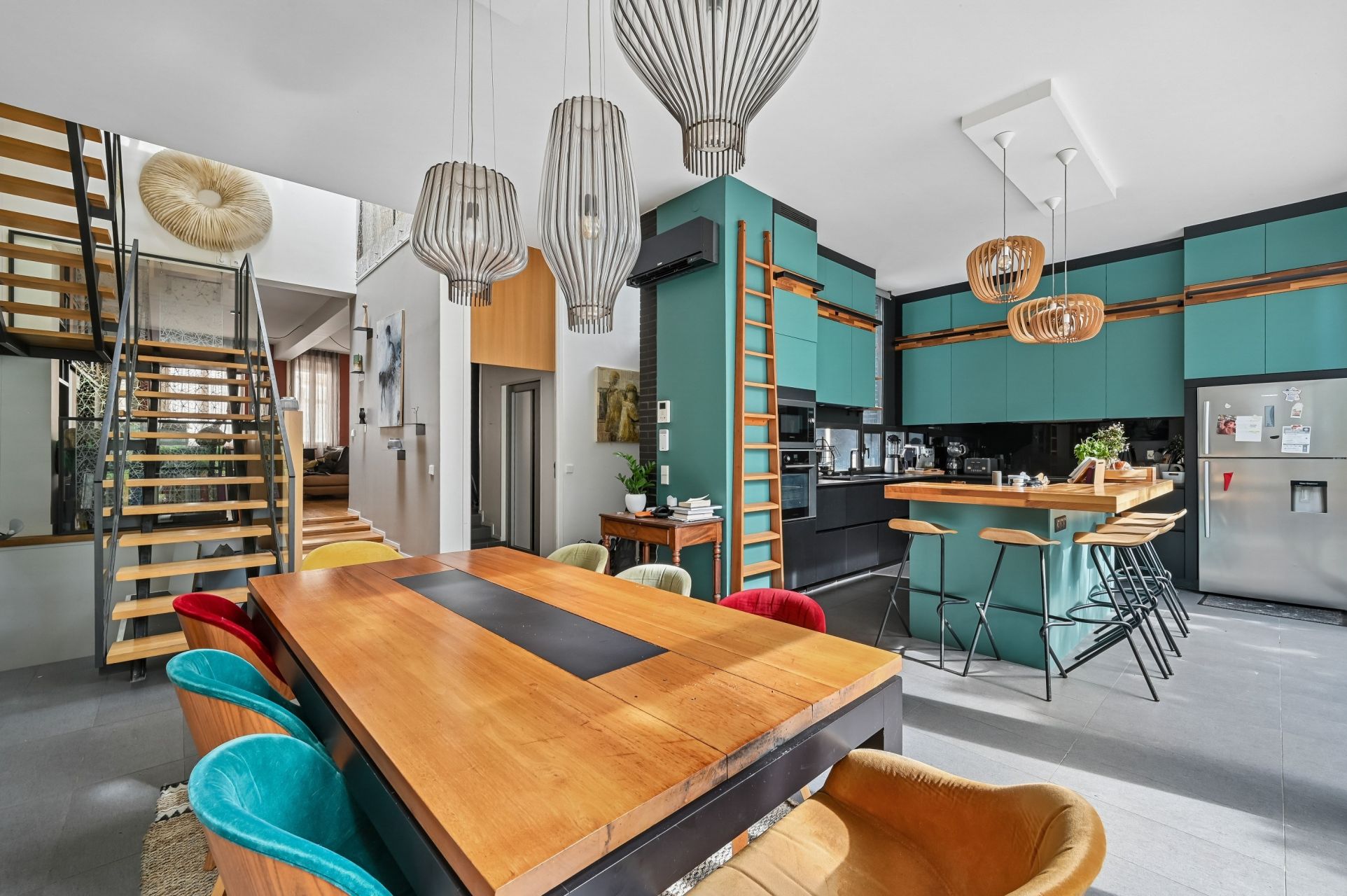 luxury house 8 Rooms for sale on MONTROUGE (92120)