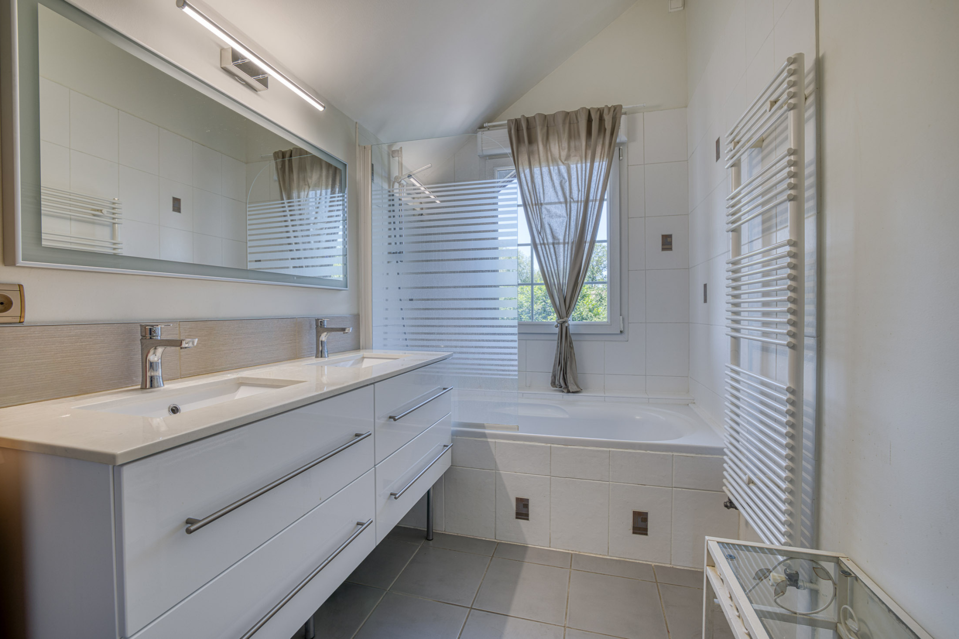 maison de luxe 10 Pièces en vente sur CHAPEIRY (74540)