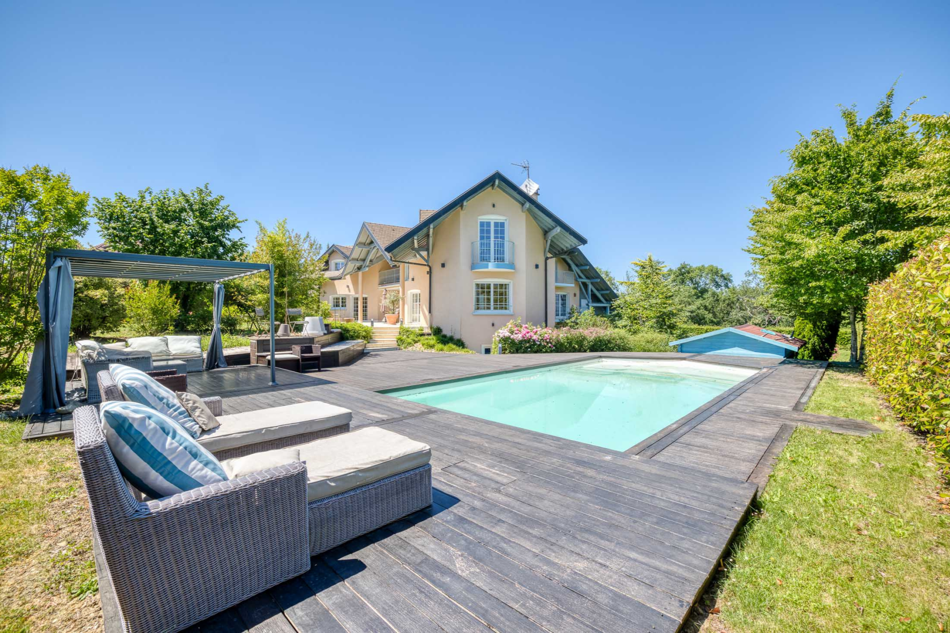 maison de luxe 10 Pièces en vente sur CHAPEIRY (74540)