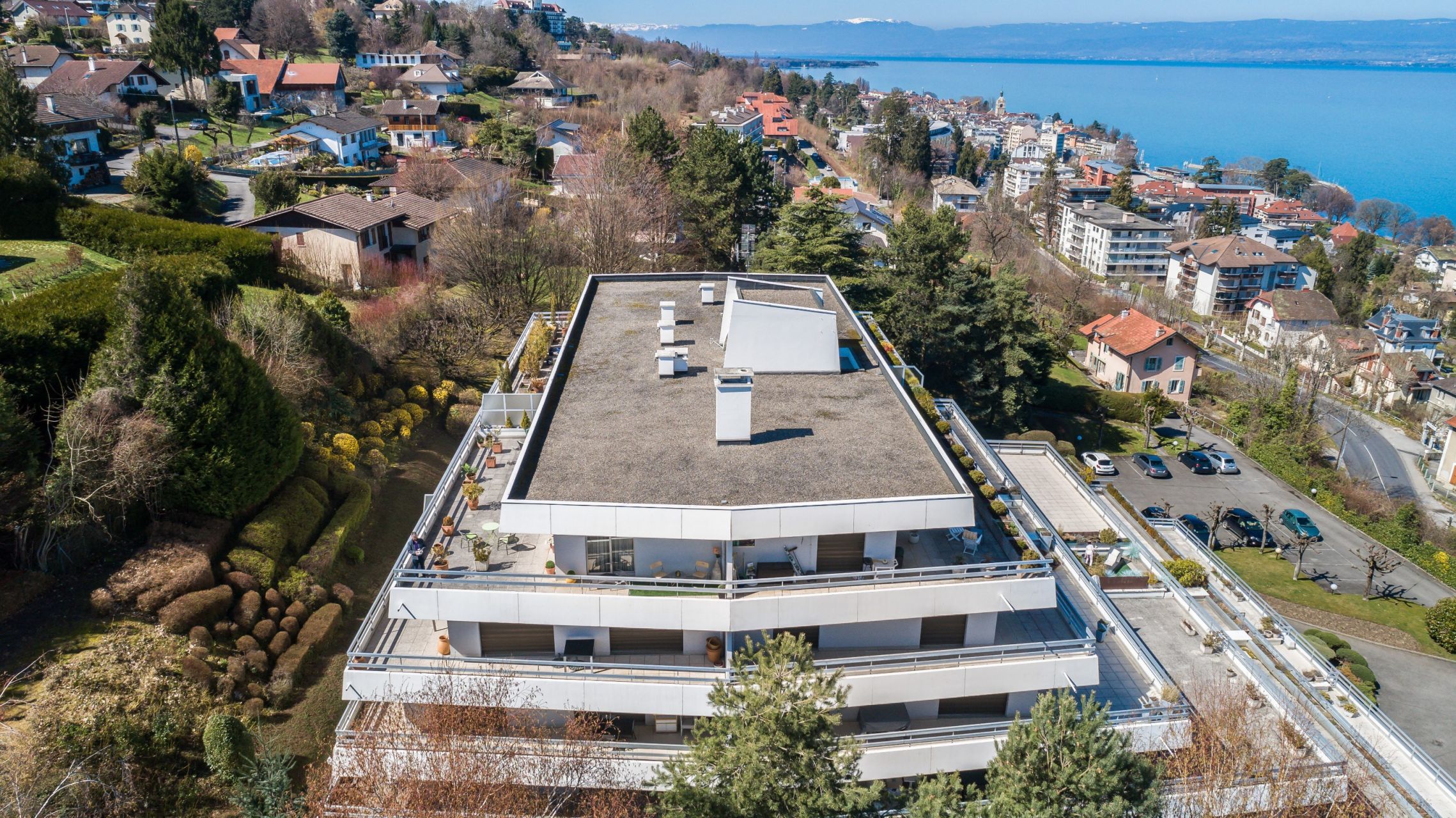 luxury apartment 4 Rooms for sale on EVIAN LES BAINS (74500)