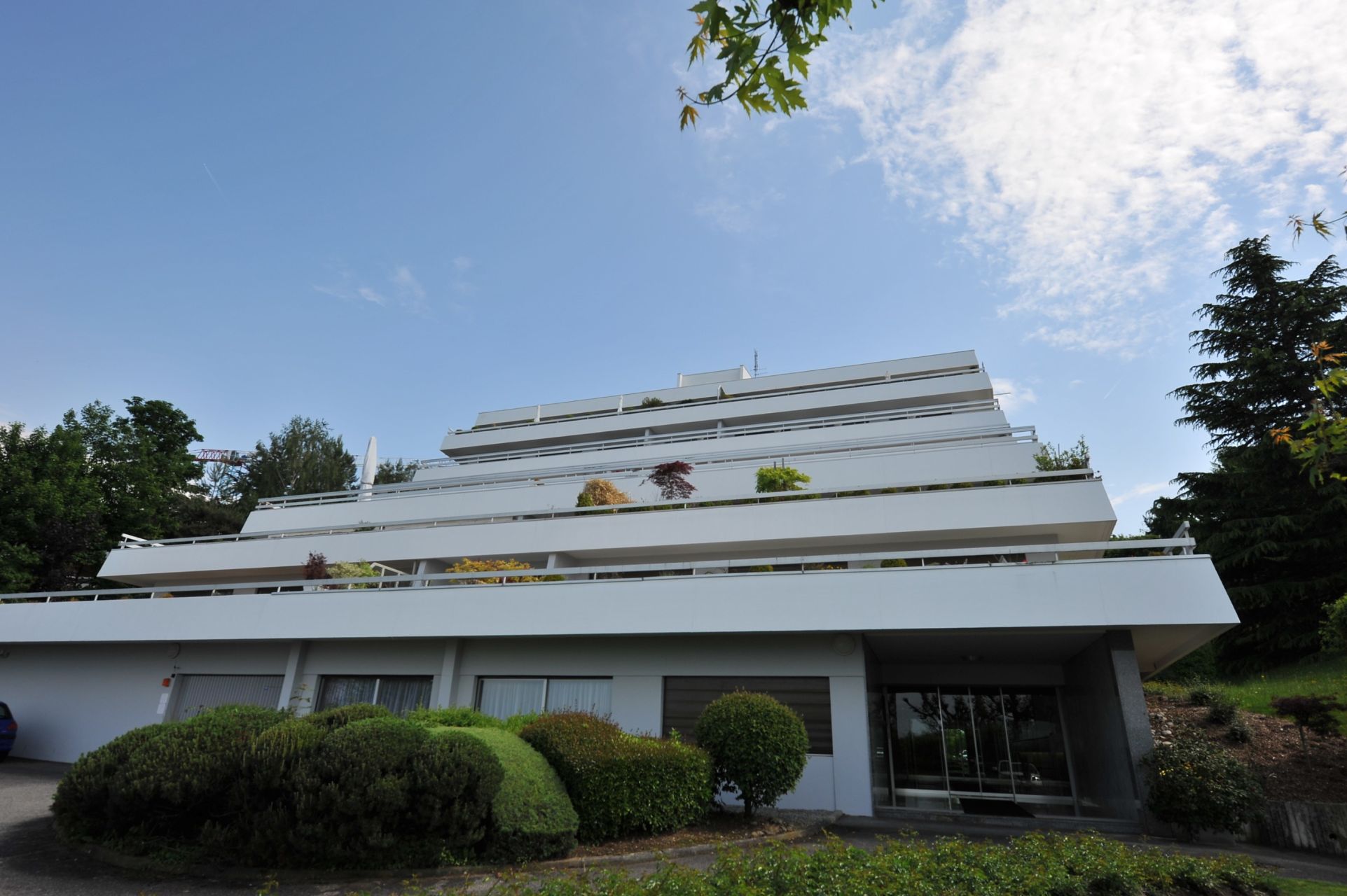 luxury apartment 4 Rooms for sale on EVIAN LES BAINS (74500)