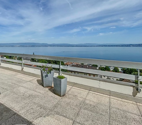 Sale Luxury apartment Évian-les-Bains 4&nbsp;Rooms 134&nbsp;m²