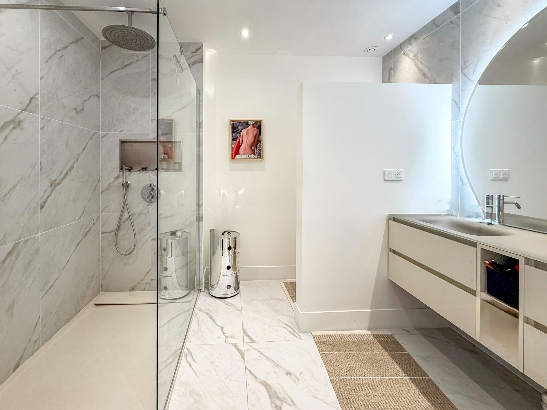 luxury house 10 Rooms for sale on MAUGUIO (34130)