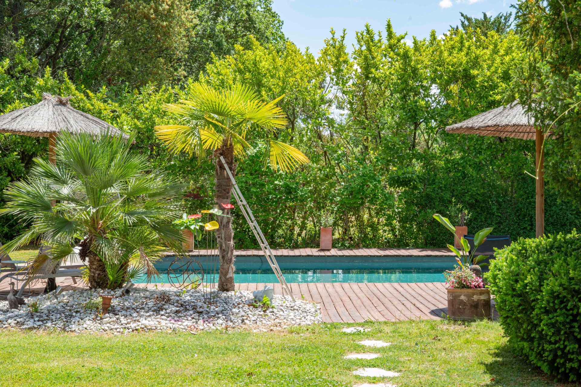 luxury house 7 Rooms for sale on AIX EN PROVENCE (13100)
