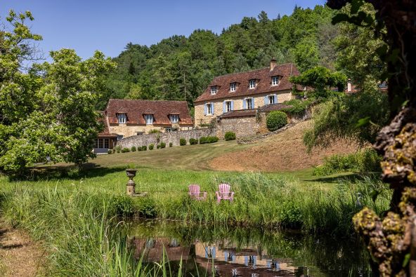 Sale Luxury house Les Eyzies 15&nbsp;Rooms 449&nbsp;m²