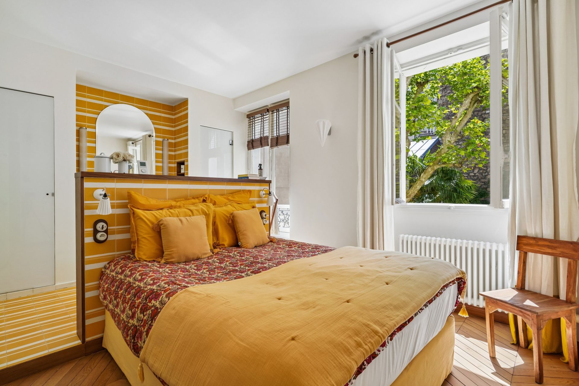 luxury apartment 5 Rooms for sale on NEUILLY SUR SEINE (92200)