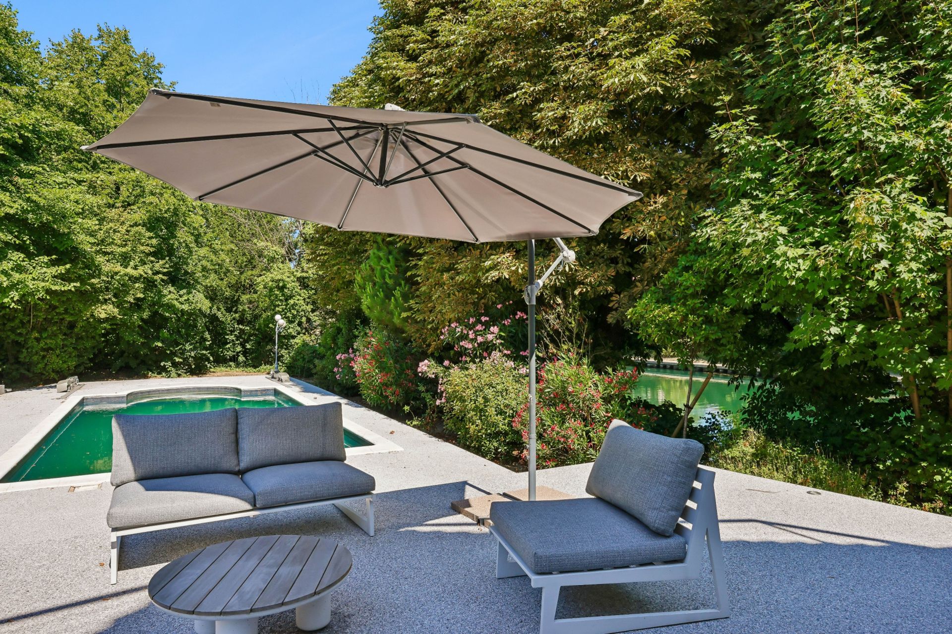 luxury house 11 Rooms for sale on LE PERREUX SUR MARNE (94170)
