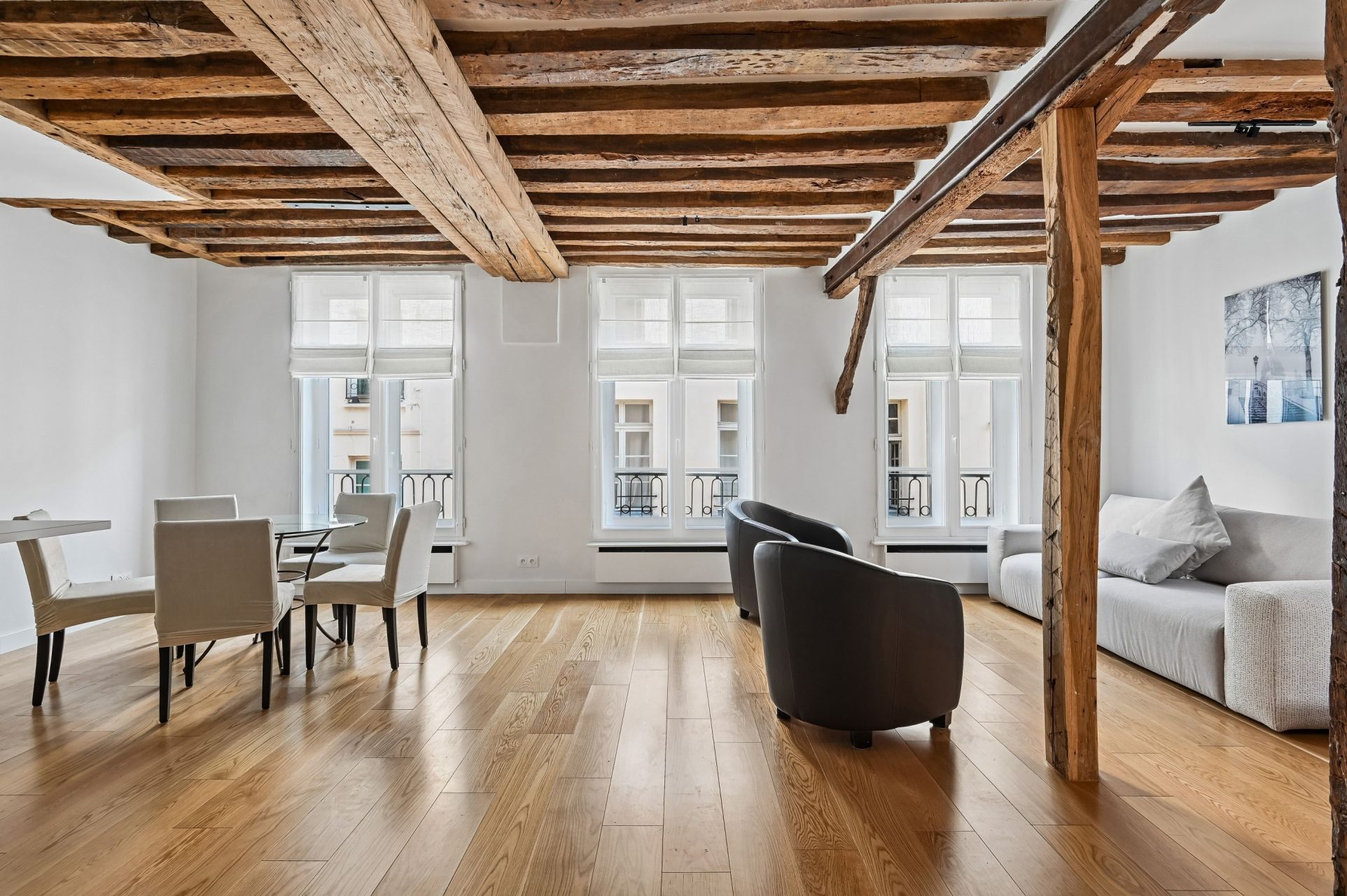 luxury apartment 4 Rooms for sale on PARIS (75003)