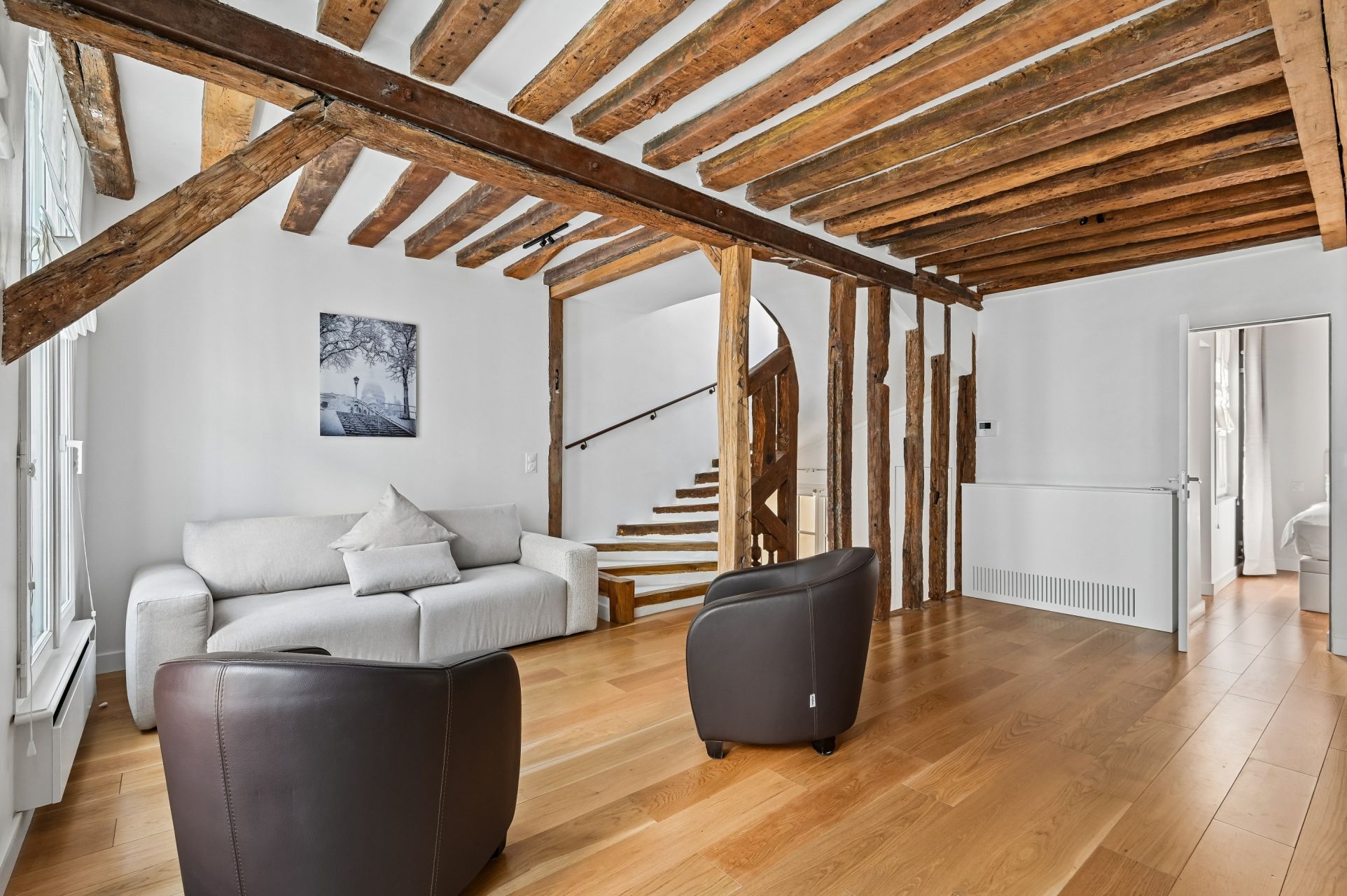 luxury apartment 4 Rooms for sale on PARIS (75003)