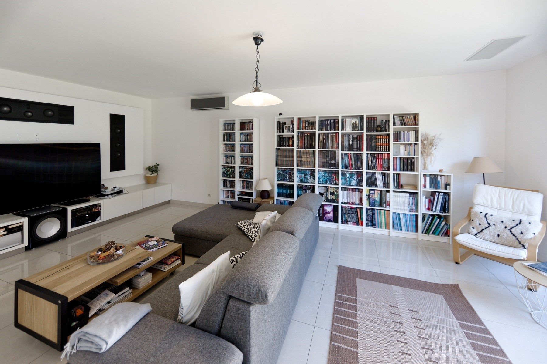 luxury house 6 Rooms for sale on ORLEANS (45000)