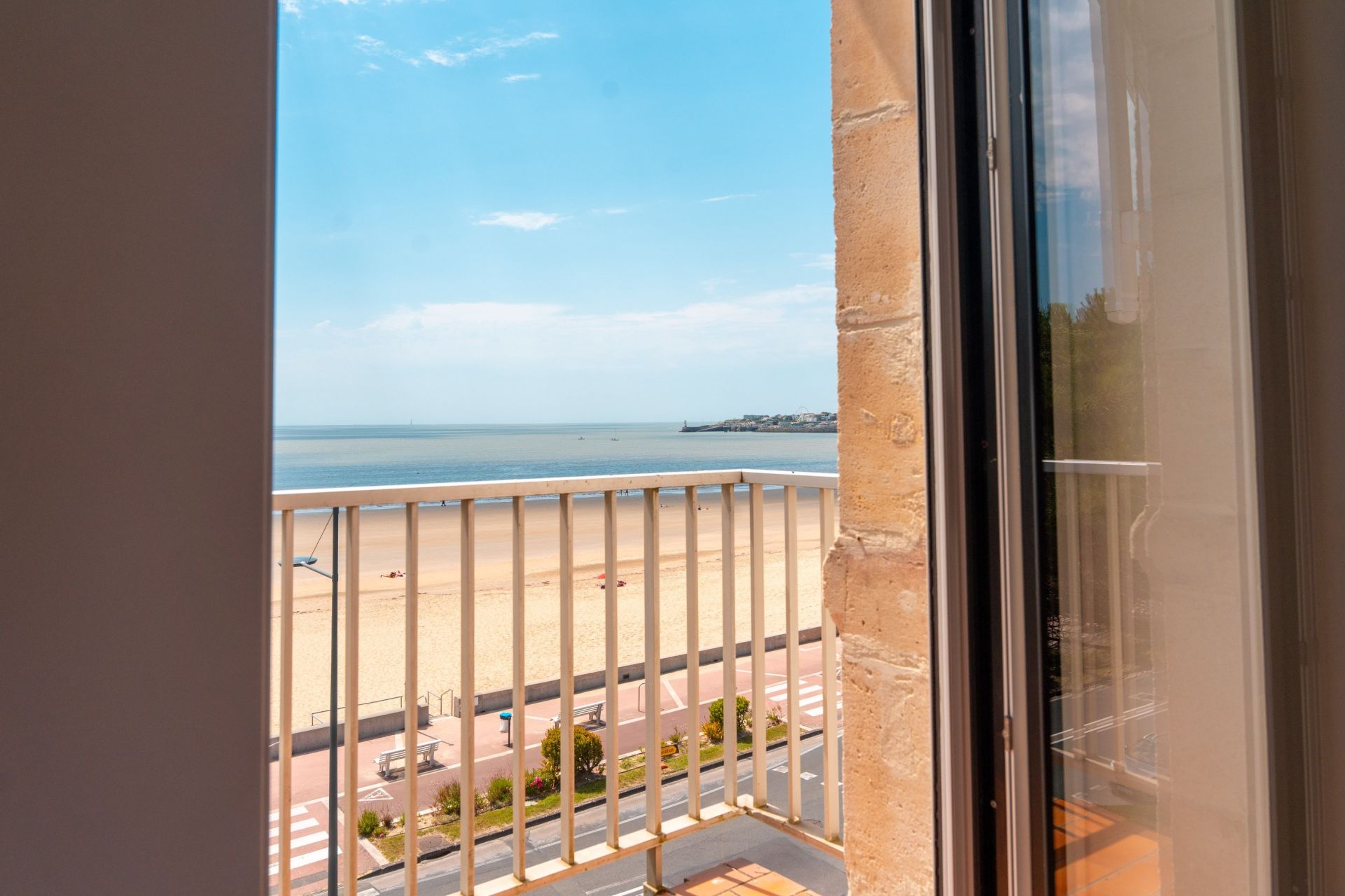 luxury apartment 3 Rooms for sale on ROYAN (17200)