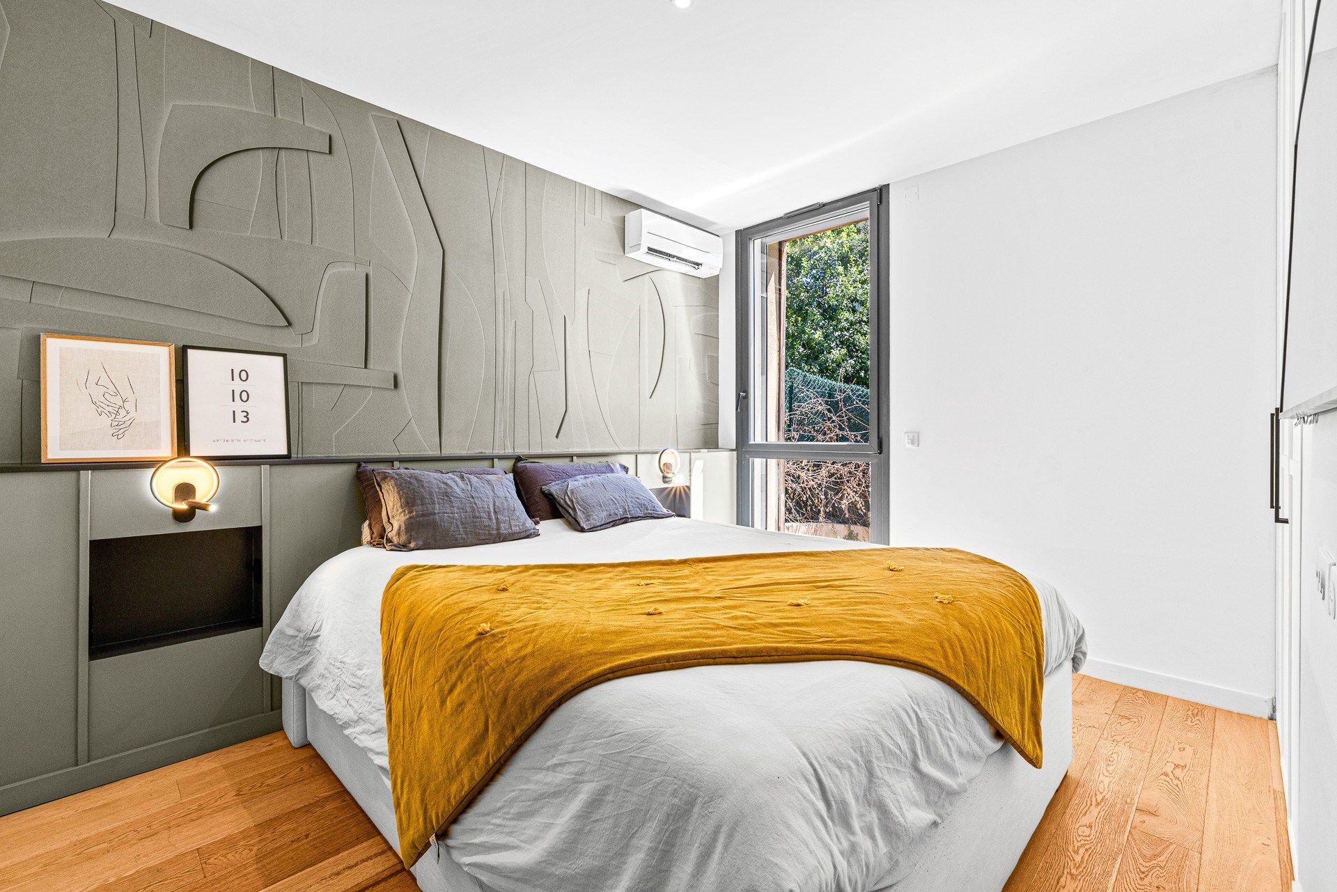 luxury apartment 4 Rooms for sale on NICE (06000)