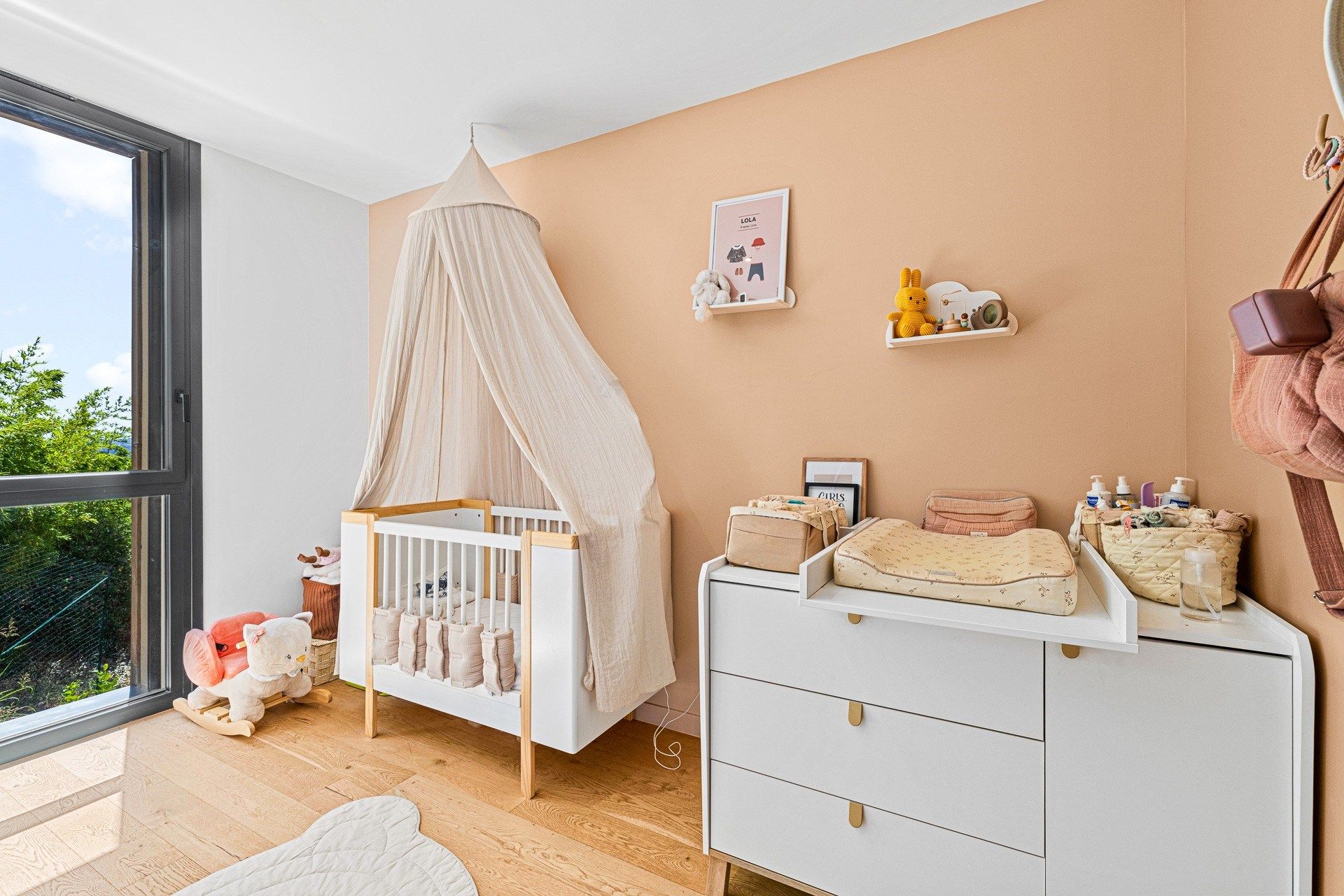 luxury apartment 4 Rooms for sale on NICE (06000)
