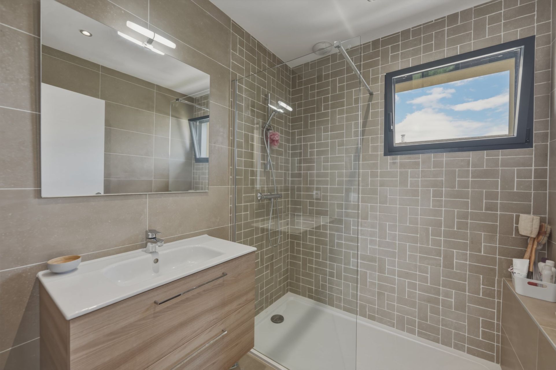 maison de luxe 7 Pièces en vente sur DIVONNE LES BAINS (01220)