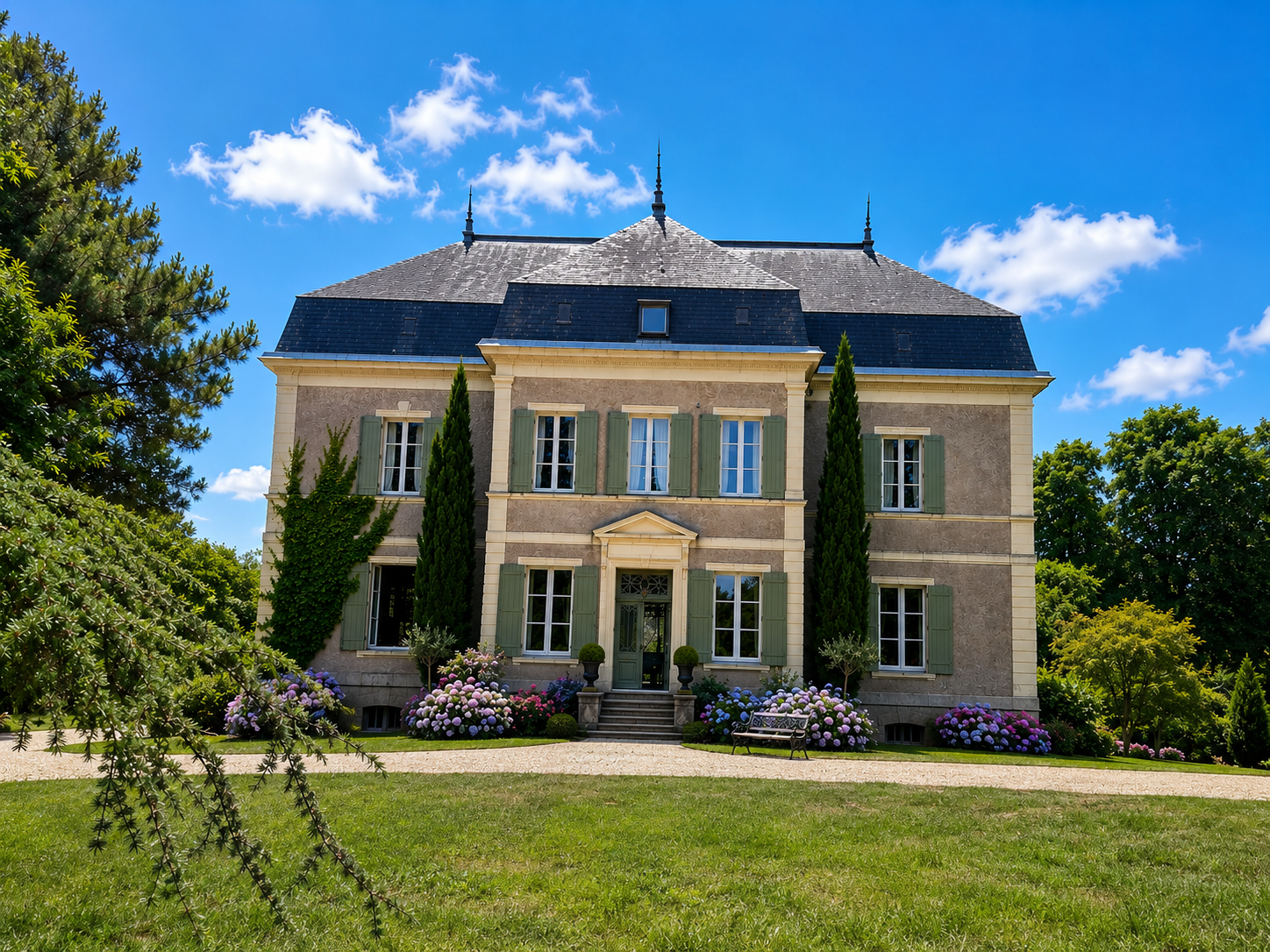 luxury house 20 Rooms for sale on VALLONS DE L ERDRE (44540)