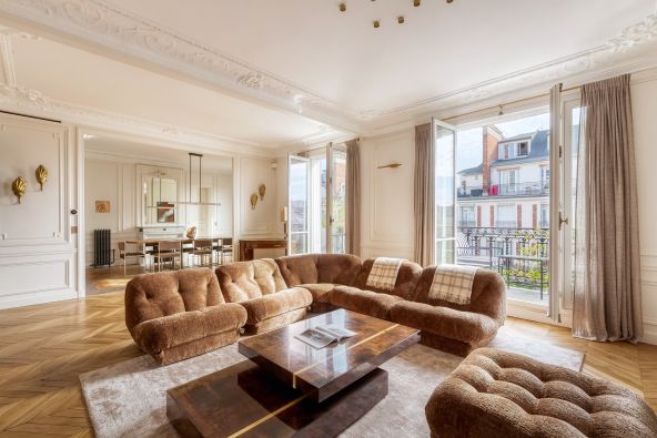 Sale Luxury apartment Paris 7 6&nbsp;Rooms 208&nbsp;m²