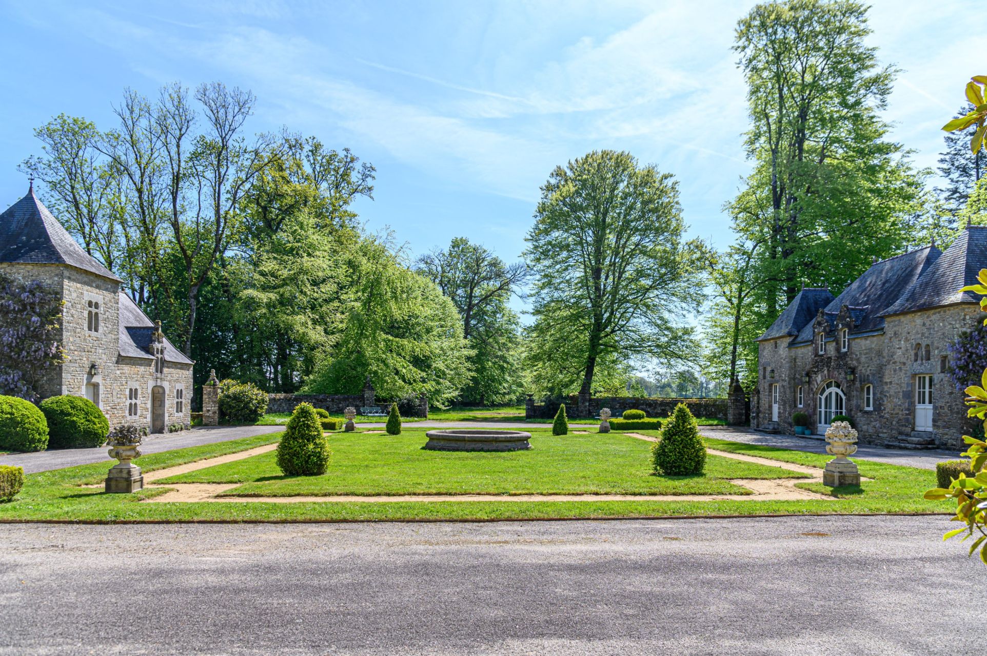 manoir 14 Pièces en vente sur LA VRAIE CROIX (56250)