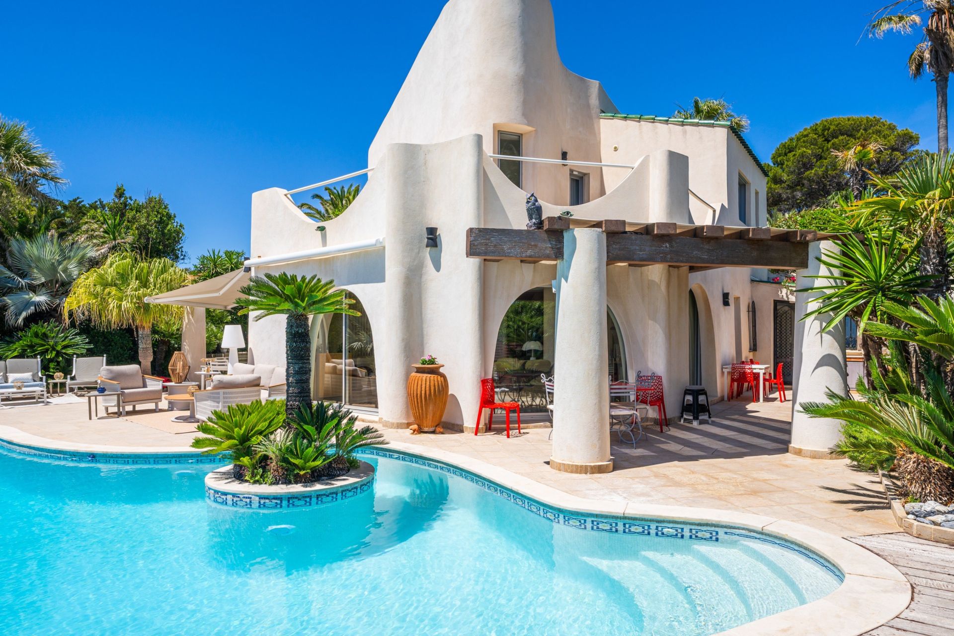 villa de luxe 9 Pièces en vente sur CARRY LE ROUET (13620)