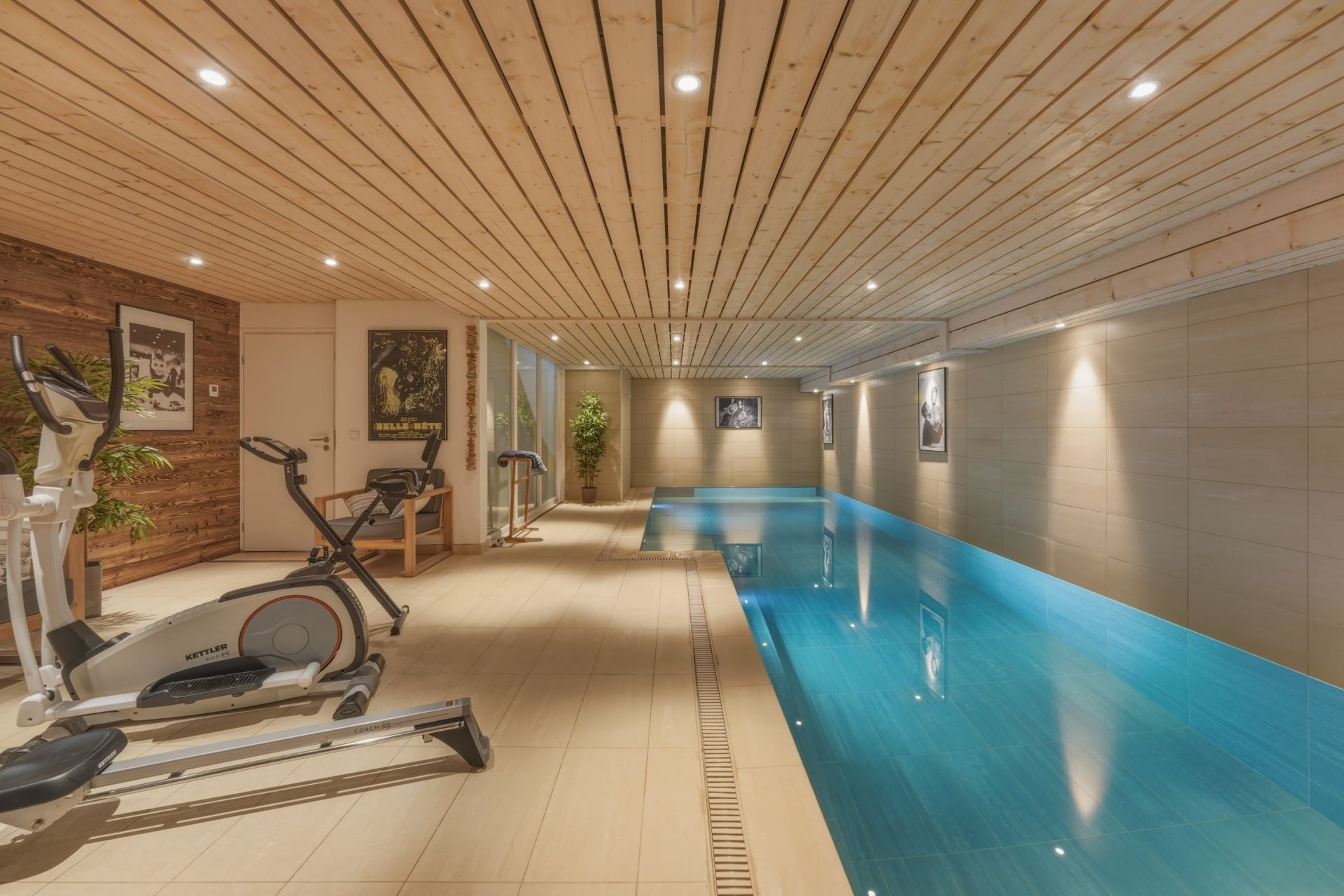 luxury house 10 Rooms for sale on DIVONNE LES BAINS (01220)