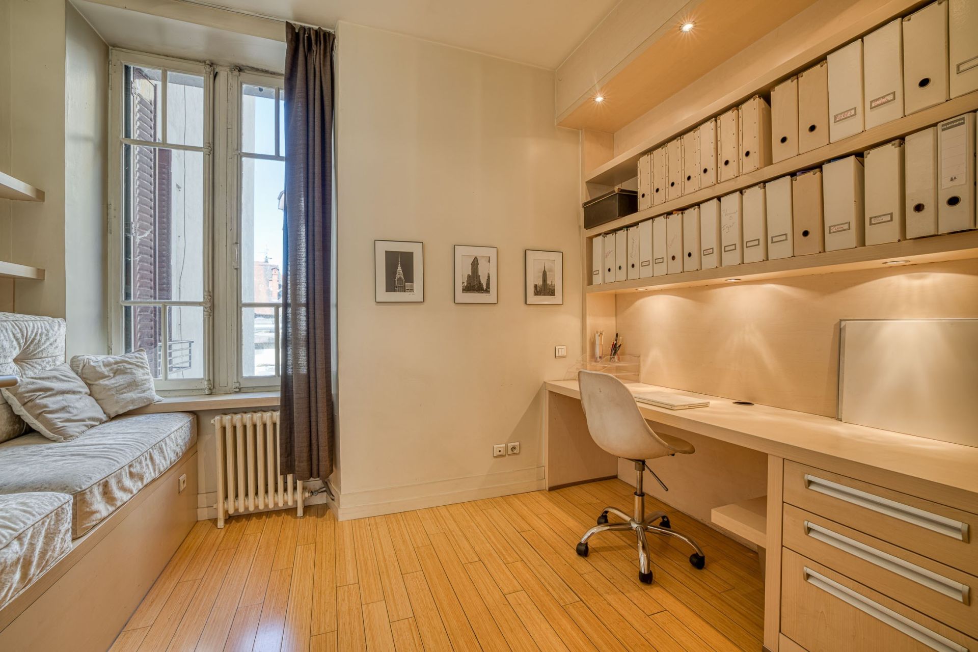 luxury apartment 6 Rooms for sale on ANNECY (74000)