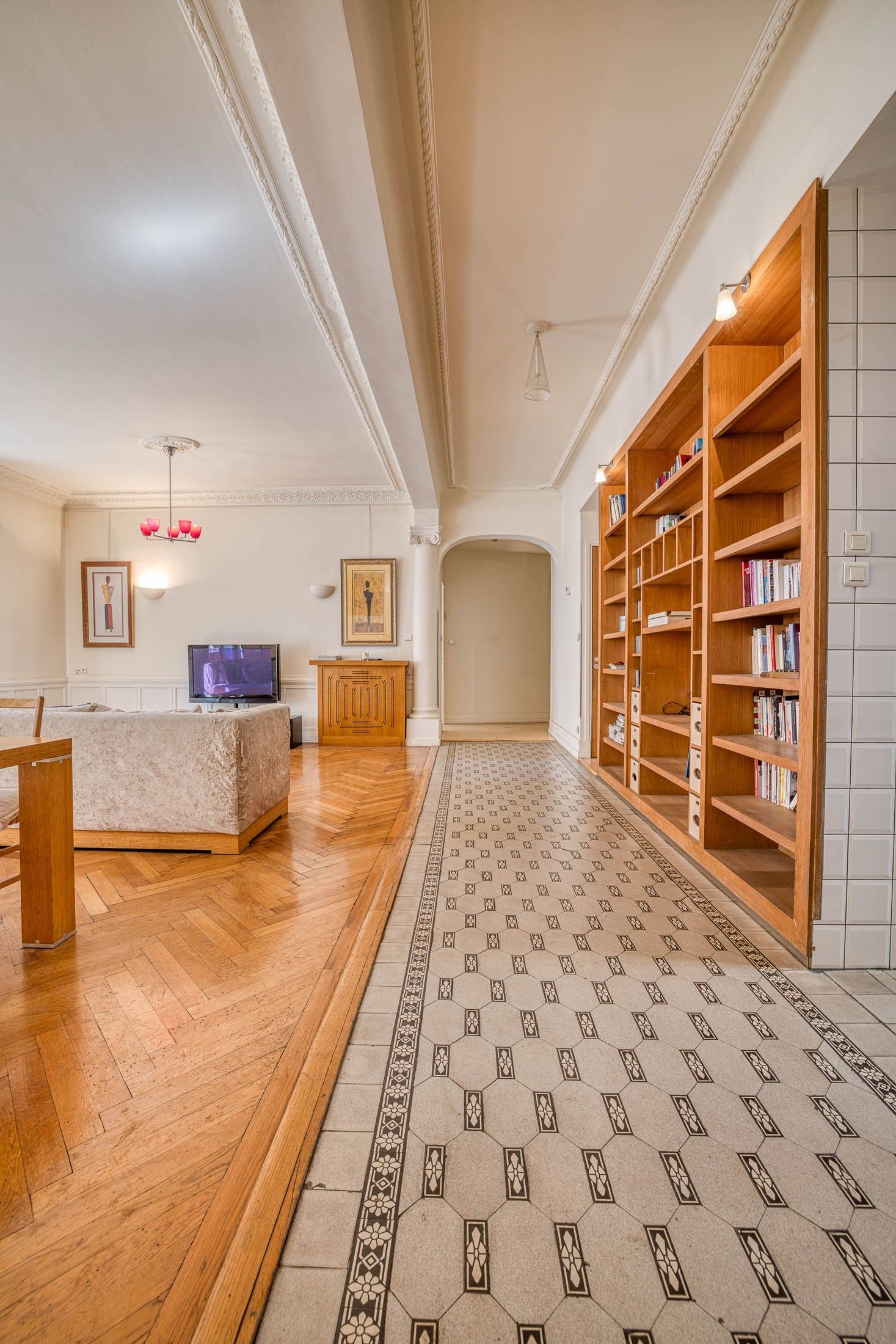 luxury apartment 6 Rooms for sale on ANNECY (74000)