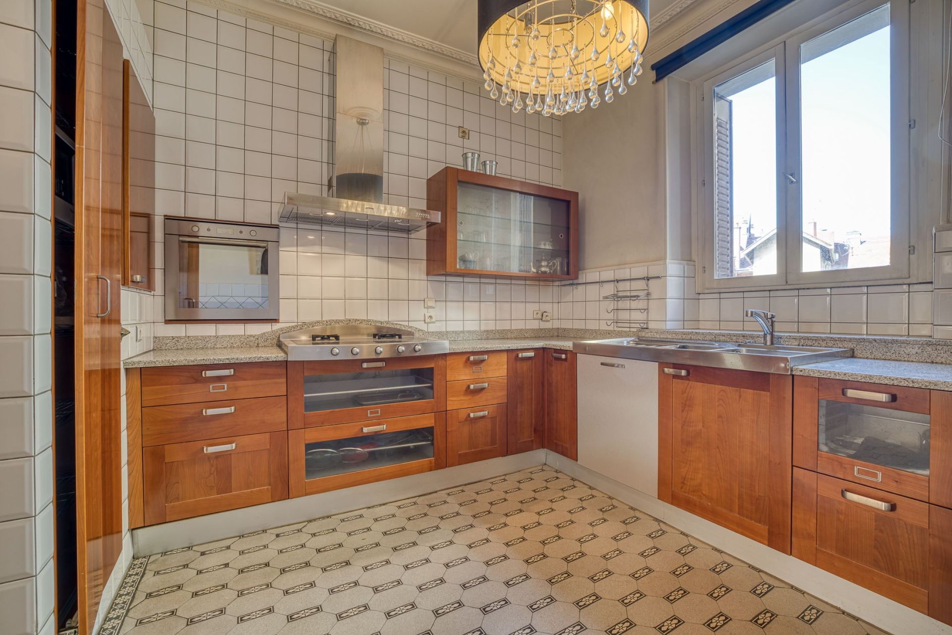 luxury apartment 6 Rooms for sale on ANNECY (74000)