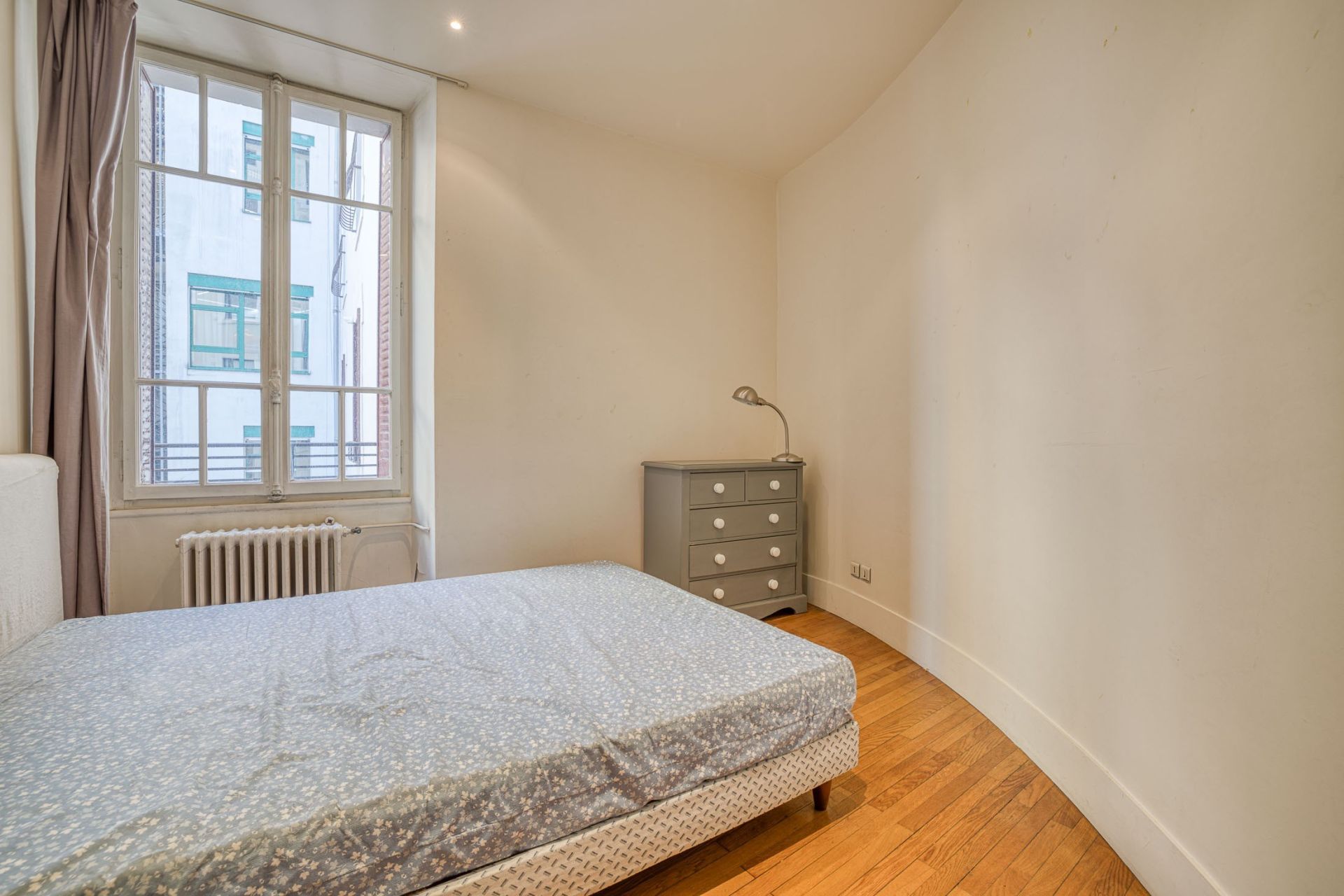 luxury apartment 6 Rooms for sale on ANNECY (74000)