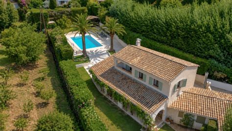 Sale Luxury villa Mandelieu-la-Napoule 6&nbsp;Rooms 130&nbsp;m²