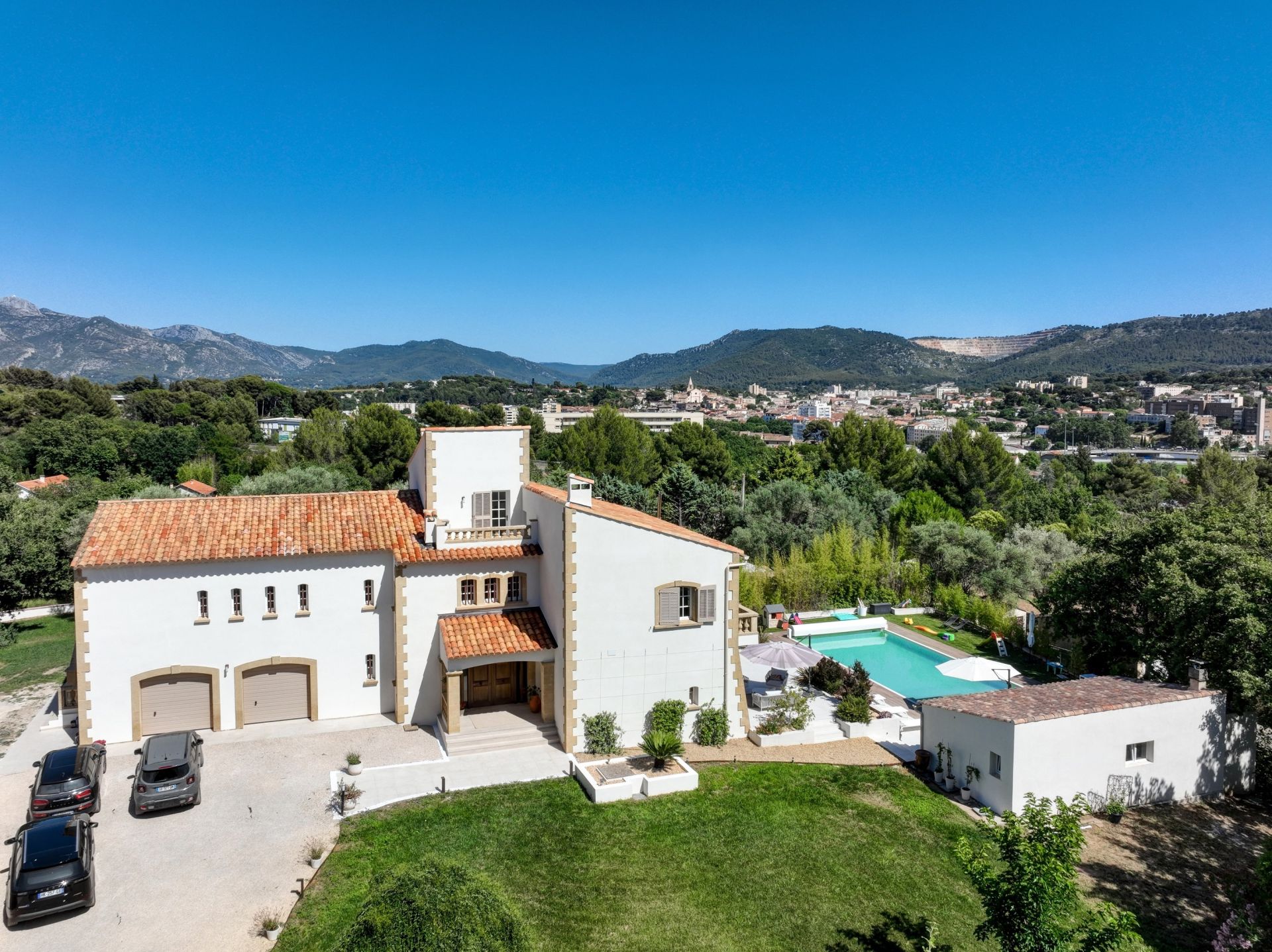 maison de luxe 10 Pièces en vente sur AUBAGNE (13400)