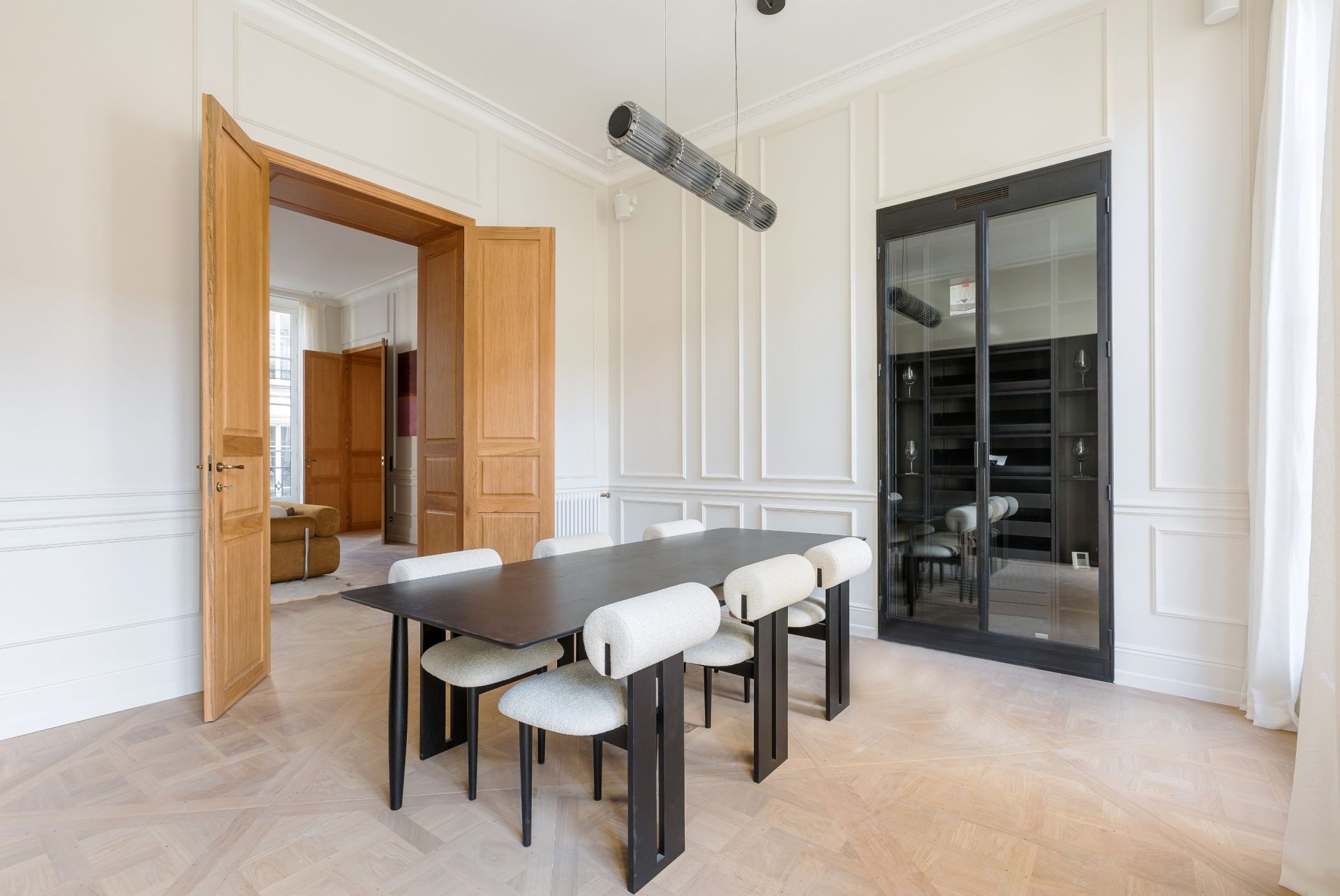 luxury apartment 5 Rooms for rent on PARIS (75006)
