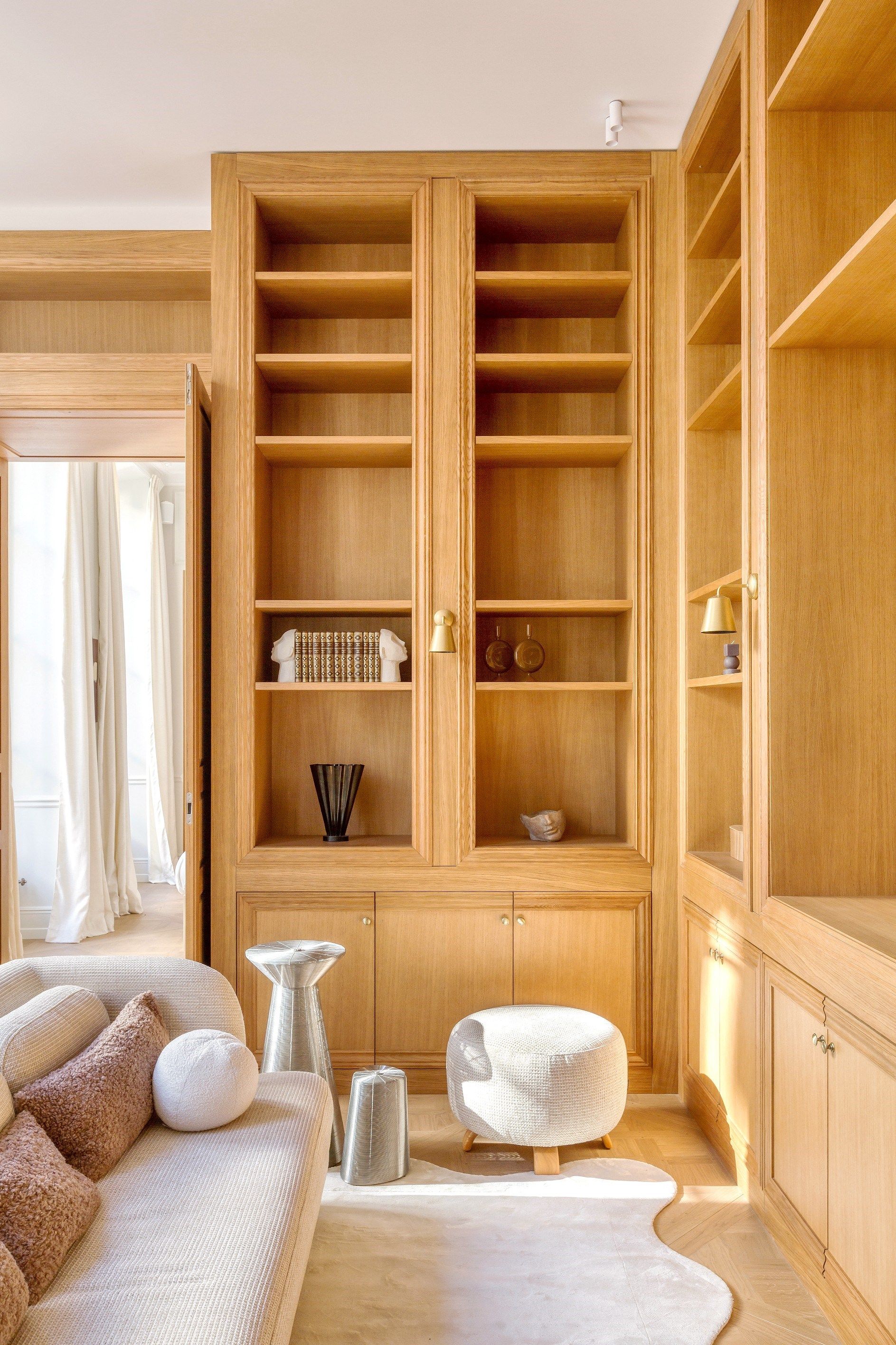 luxury apartment 5 Rooms for rent on PARIS (75006)