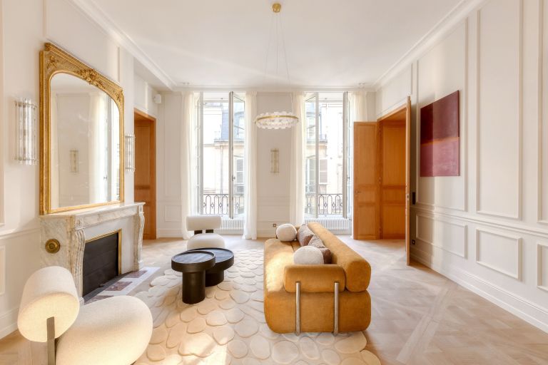 luxury apartment 5 Rooms for rent on PARIS (75006)