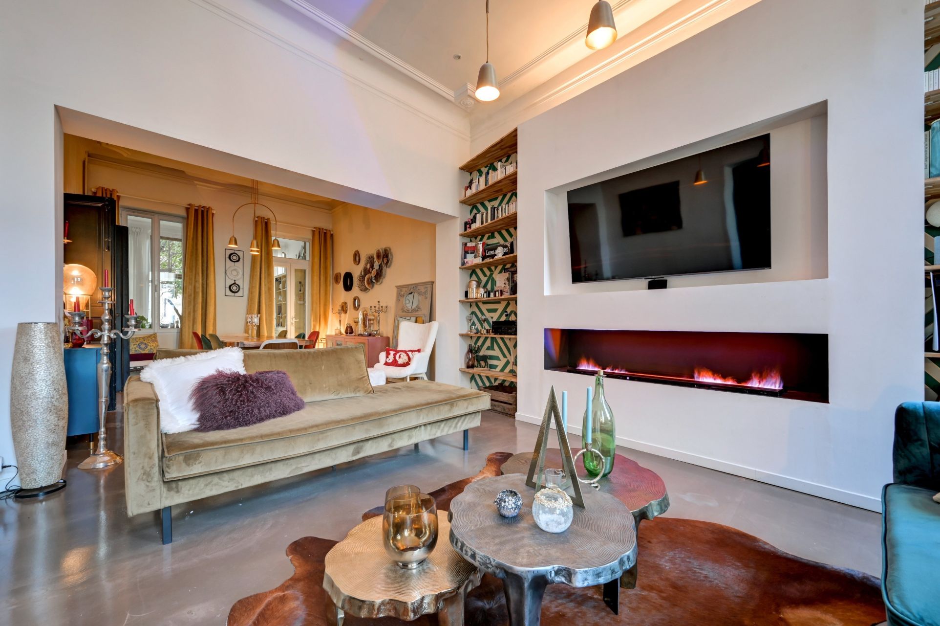 luxury house 6 Rooms for sale on SALON DE PROVENCE (13300)