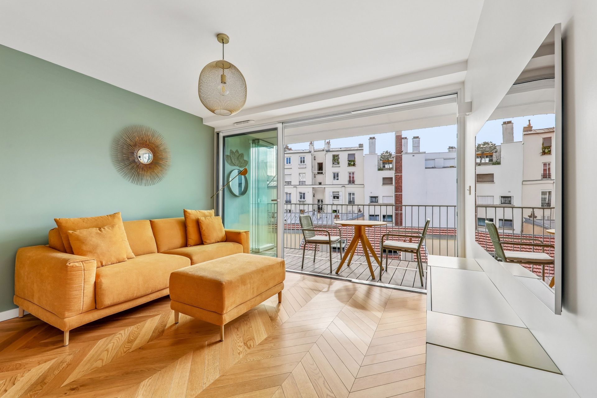 luxury apartment 3 Rooms for sale on PARIS (75018)
