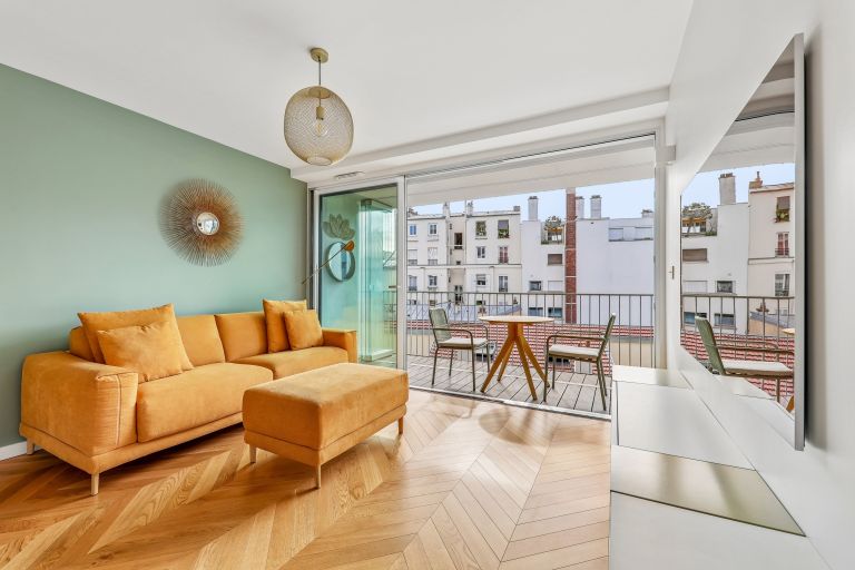 luxury apartment 3 Rooms for sale on PARIS (75018)